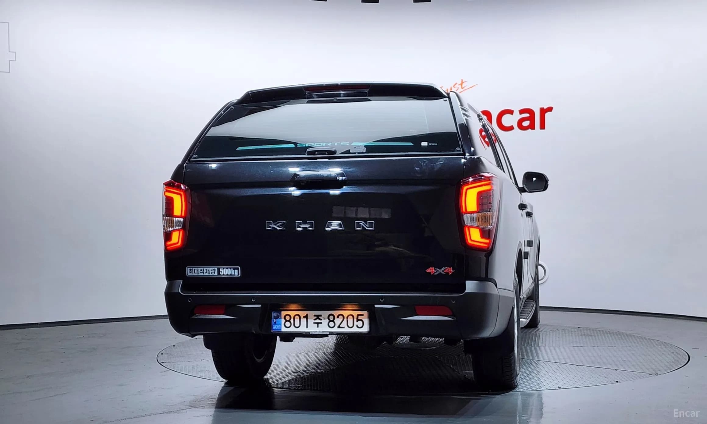 Rexton Sports Khan