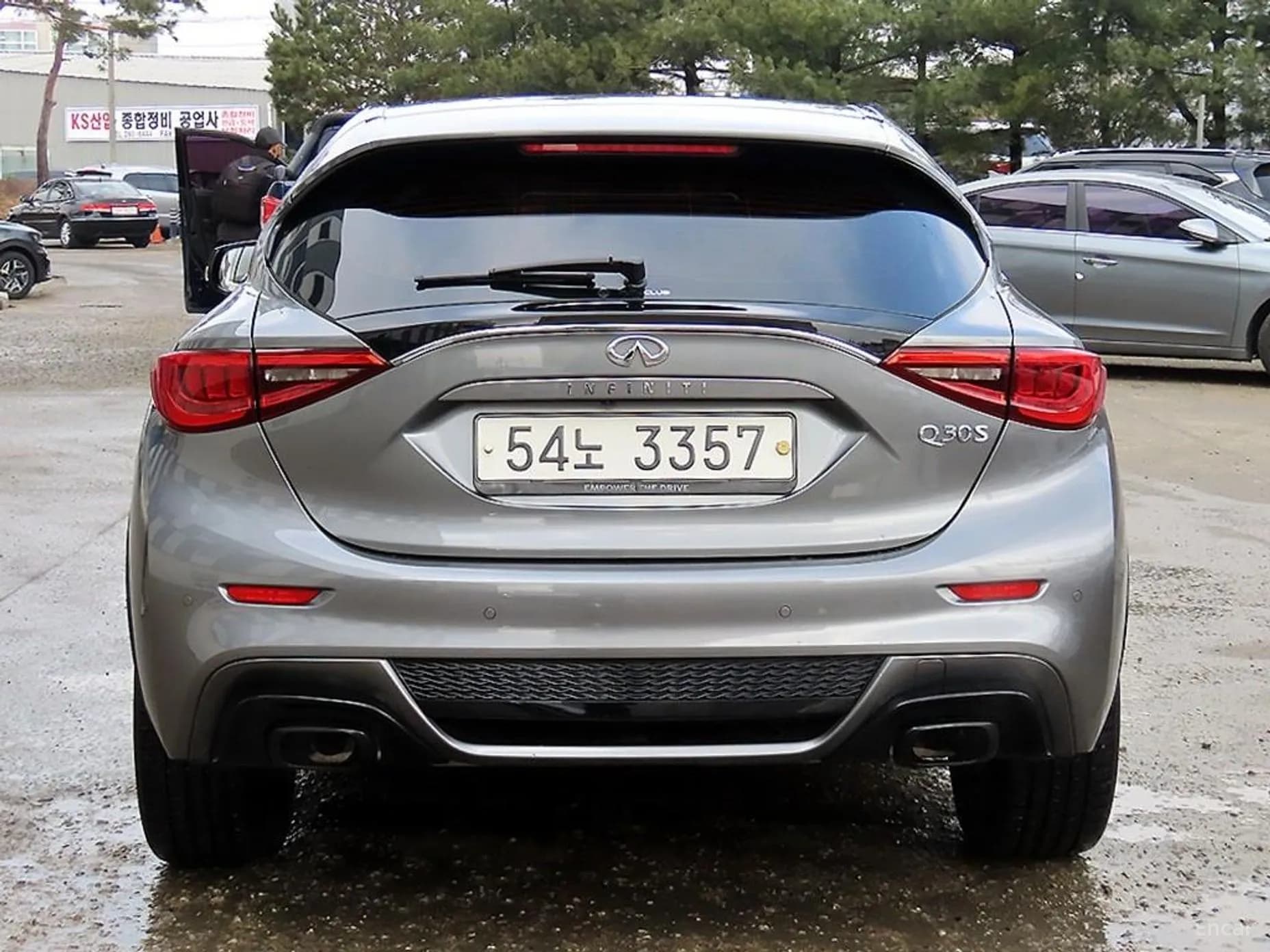 Q30