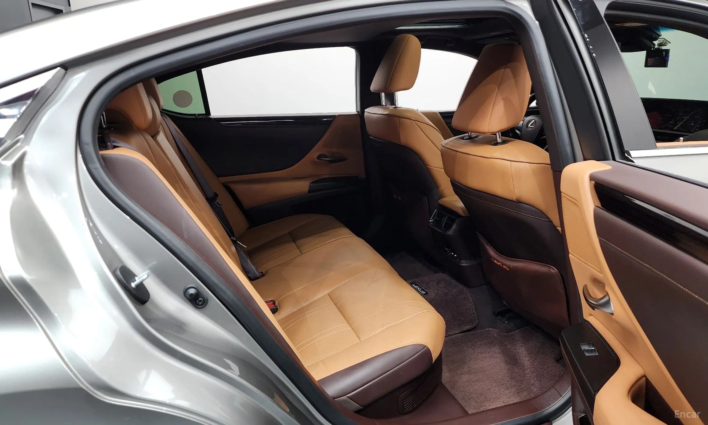 ES300h 7th Generation