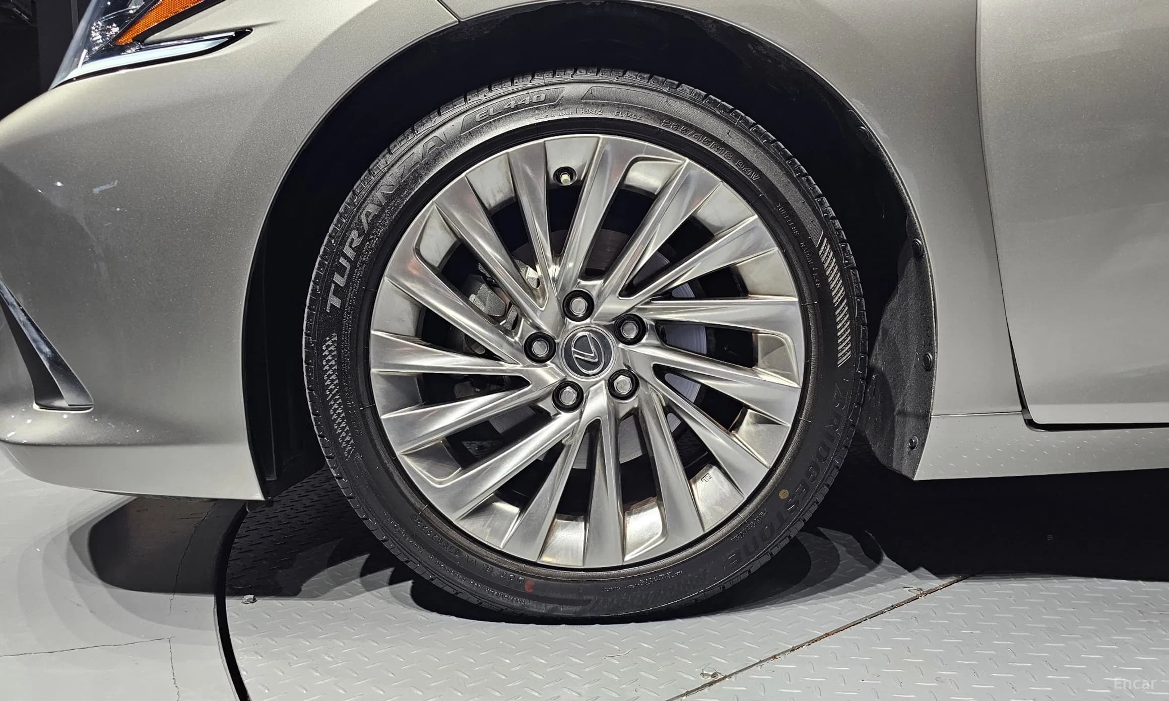 ES300h 7th Generation