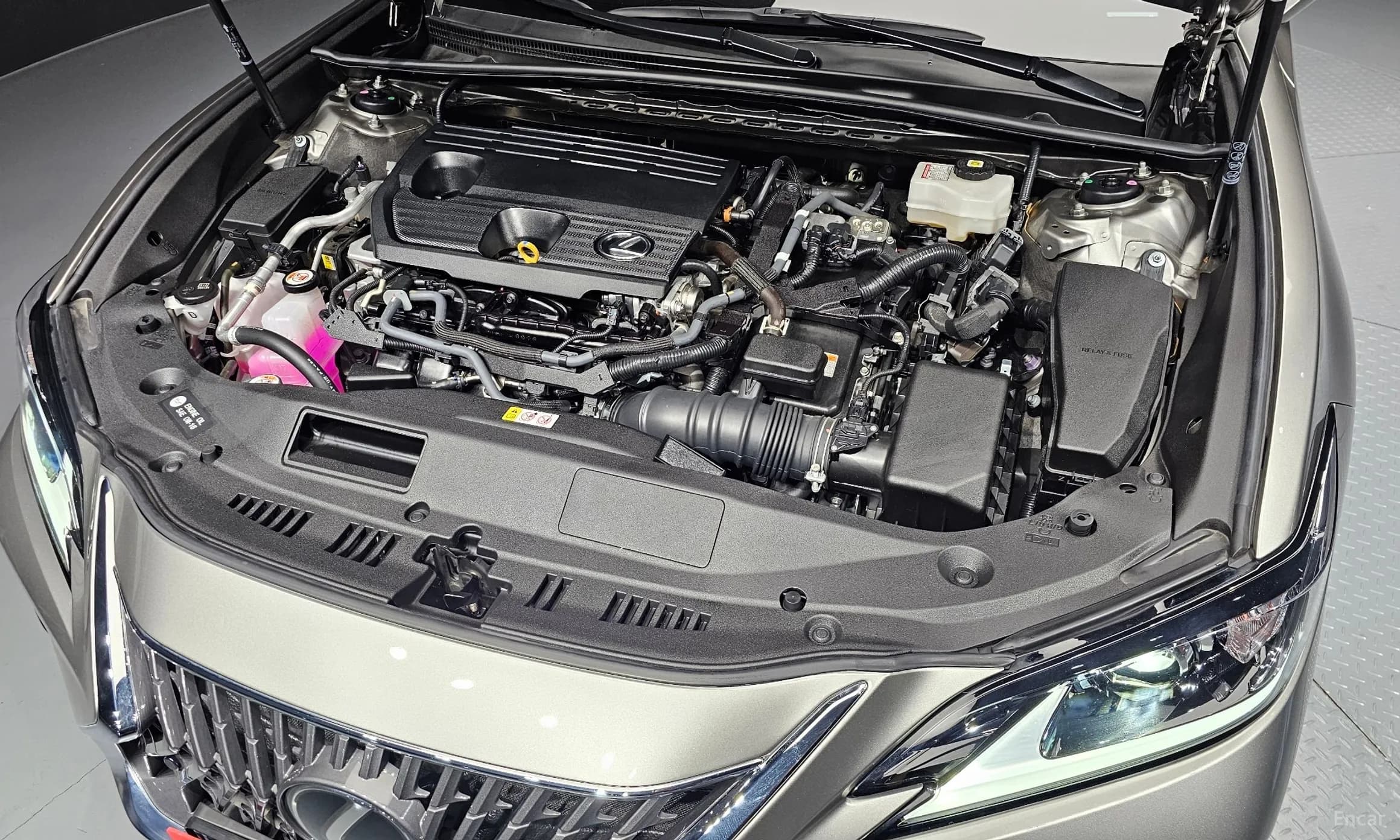 ES300h 7th Generation