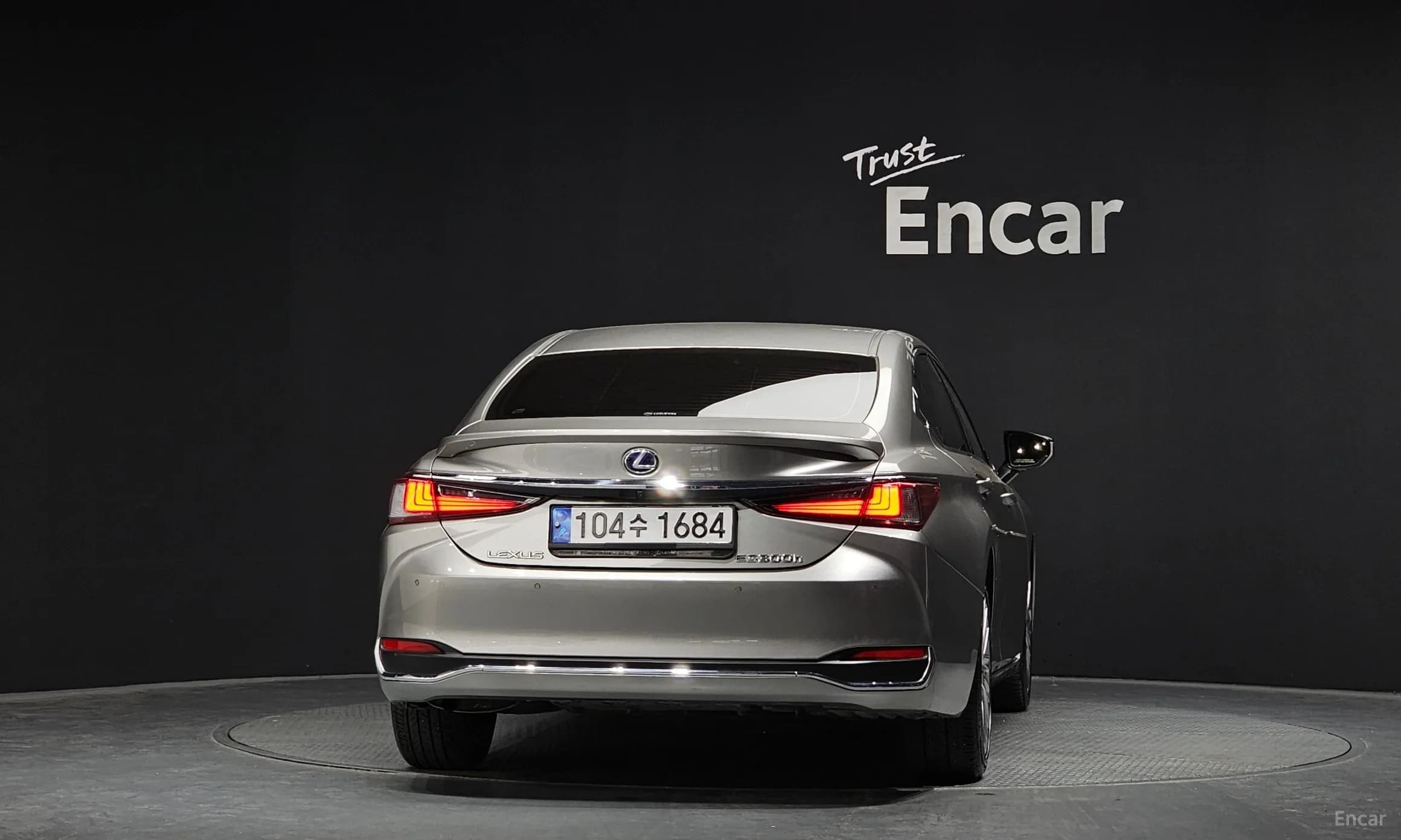 ES300h 7th Generation