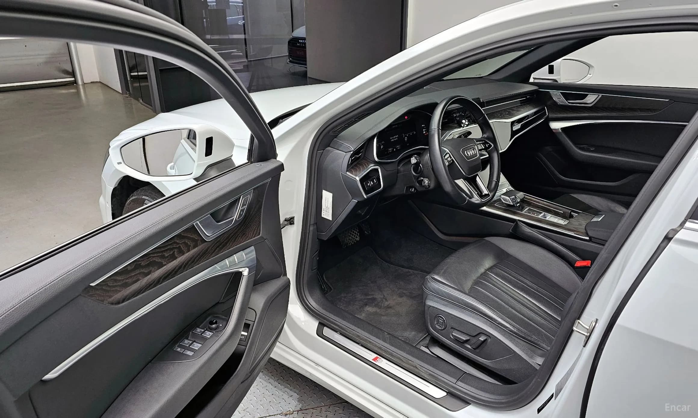 A6 (C8)