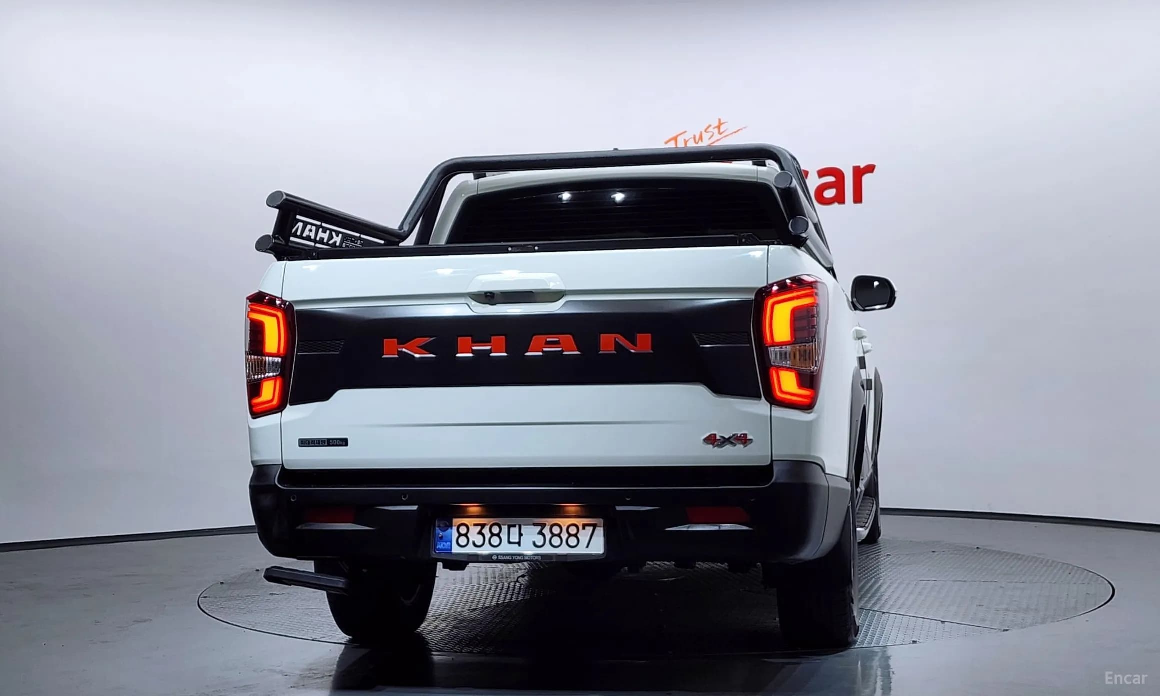 Rexton Sports Khan