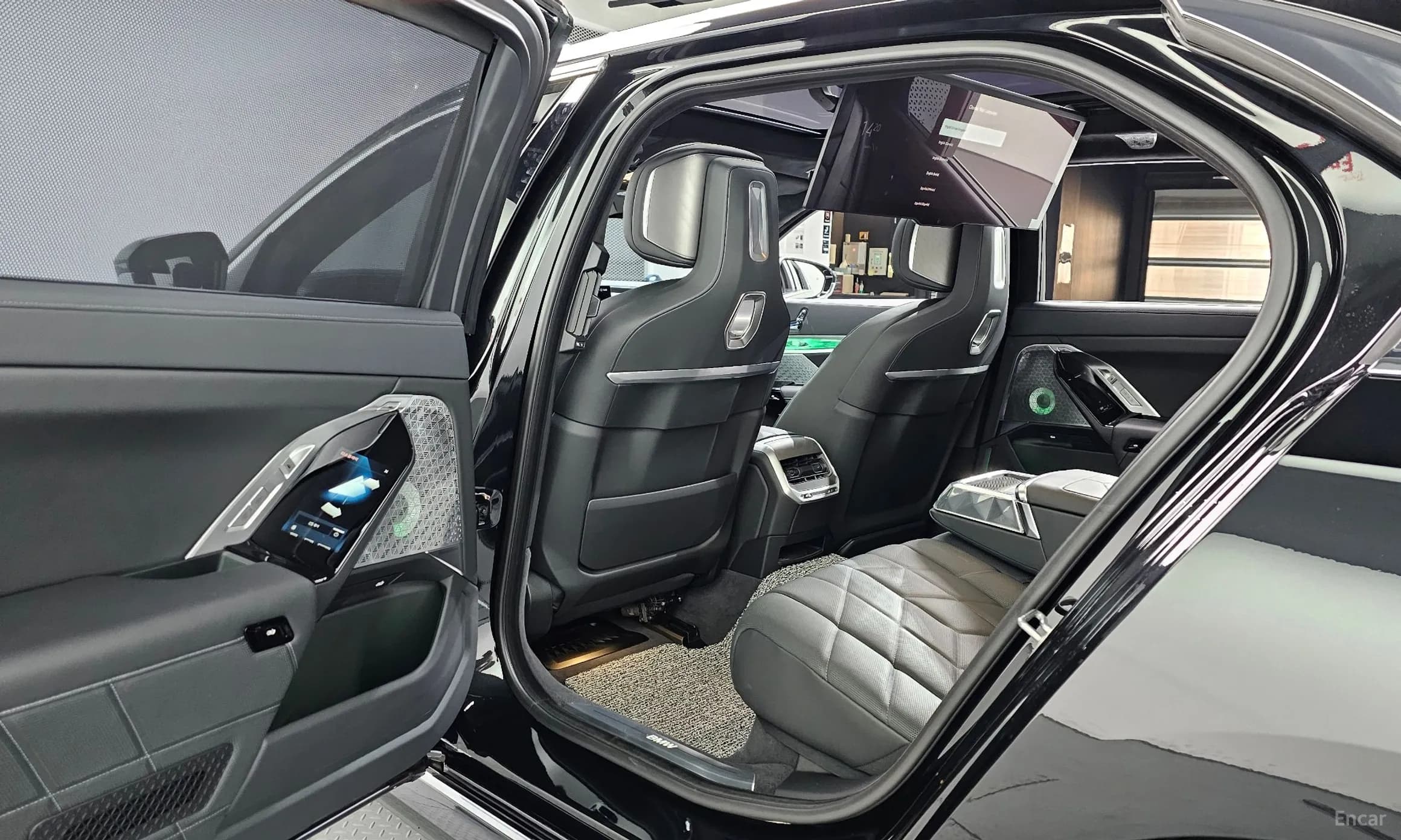 7 Series (G70)