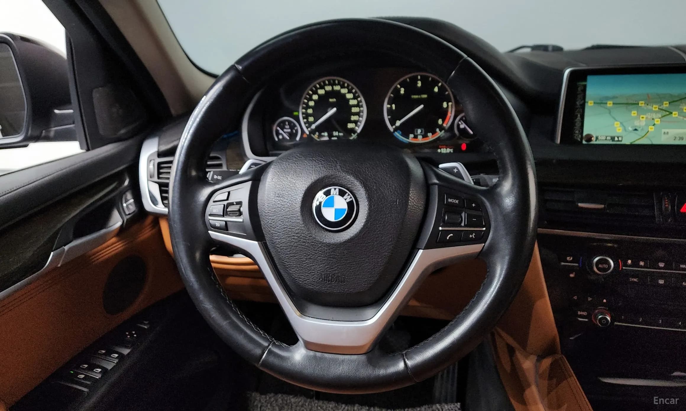 X6 (F16)