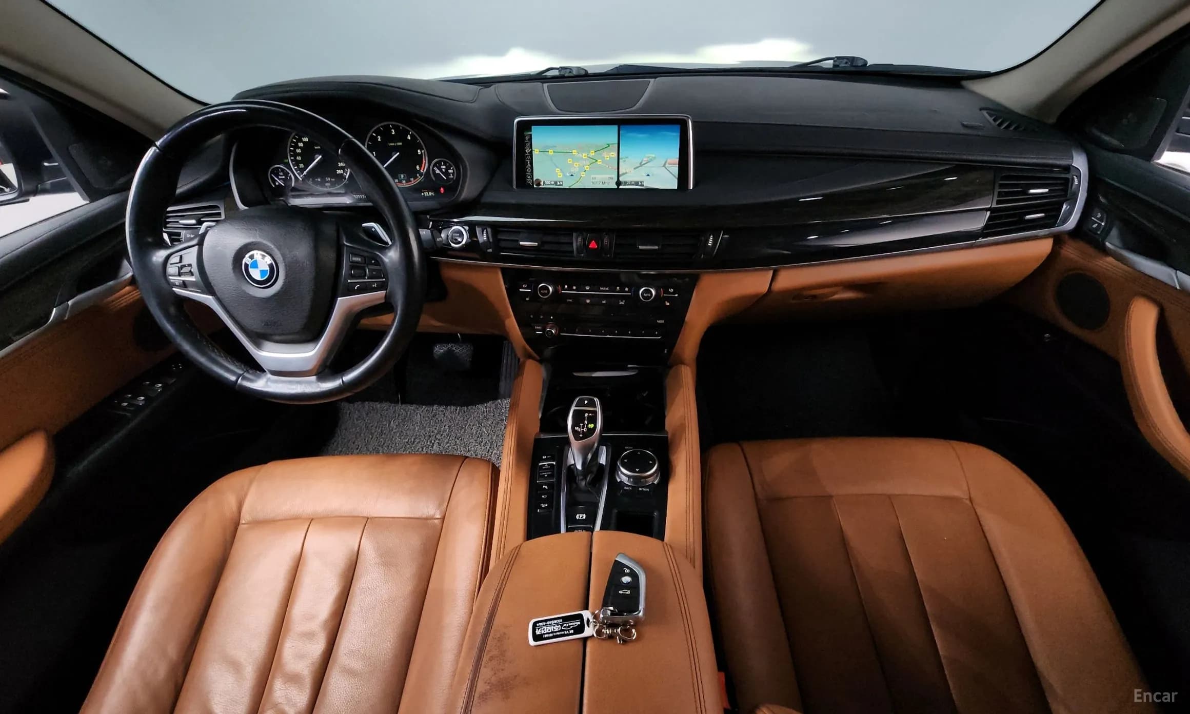 X6 (F16)
