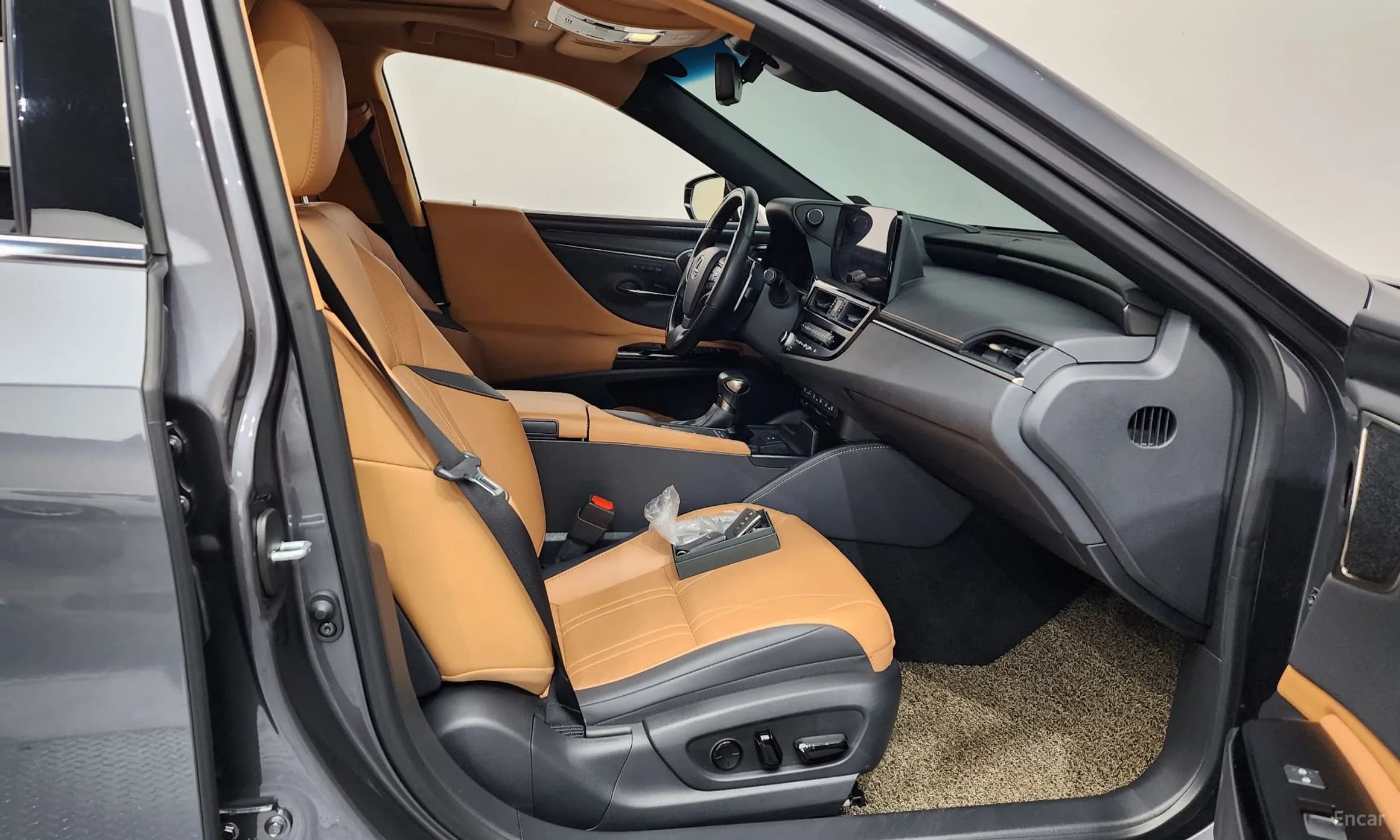 ES300h 7th Generation