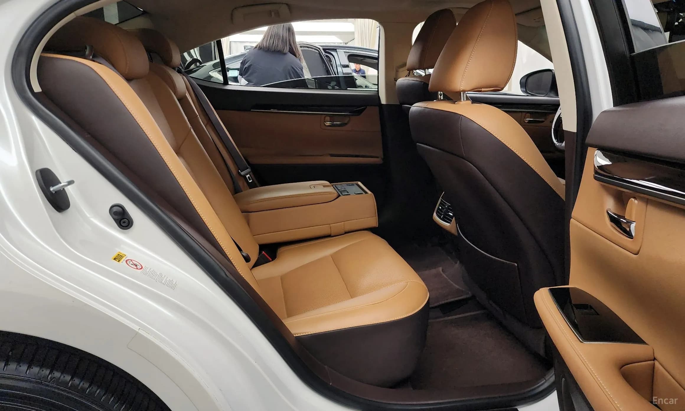 ES300h 7th Generation