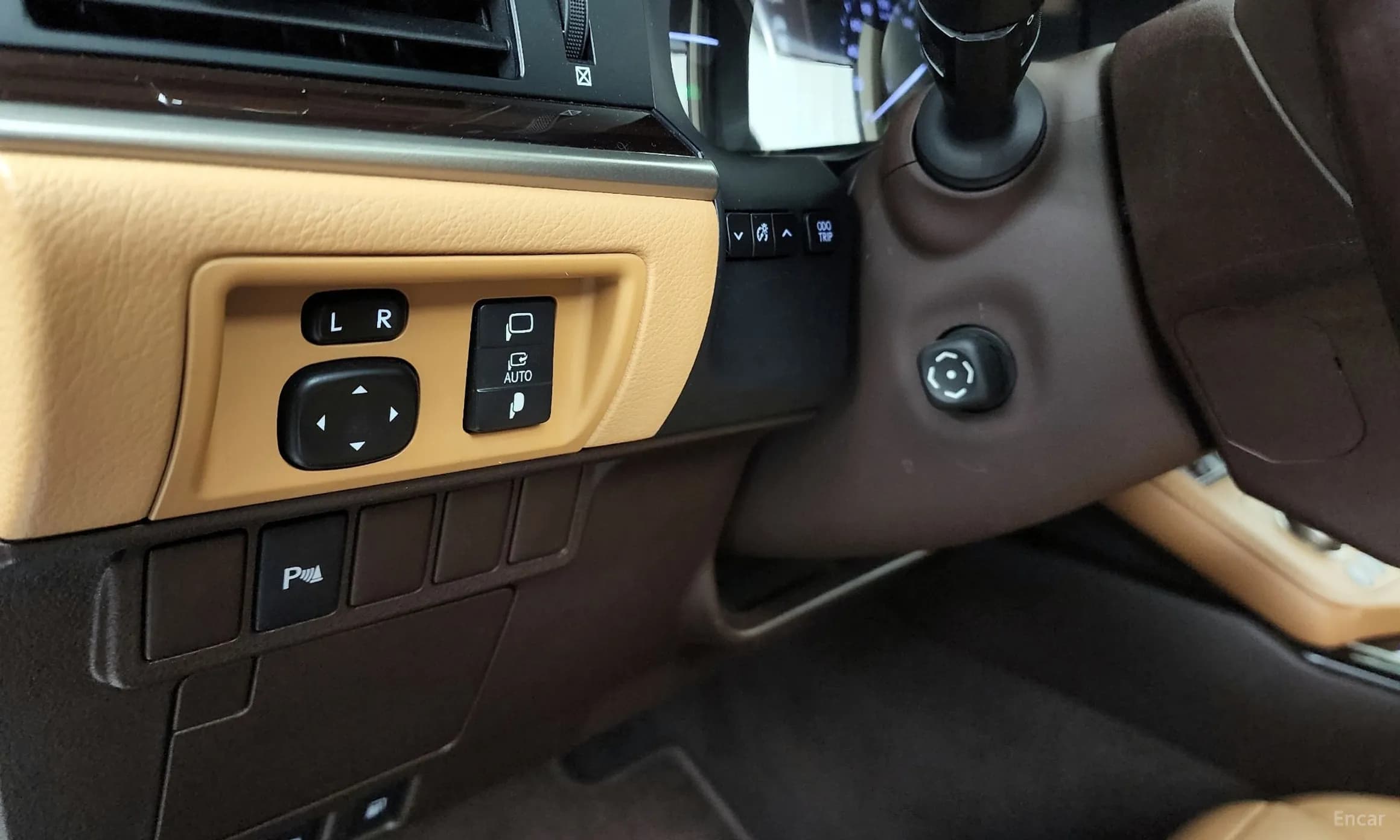 ES300h 7th Generation