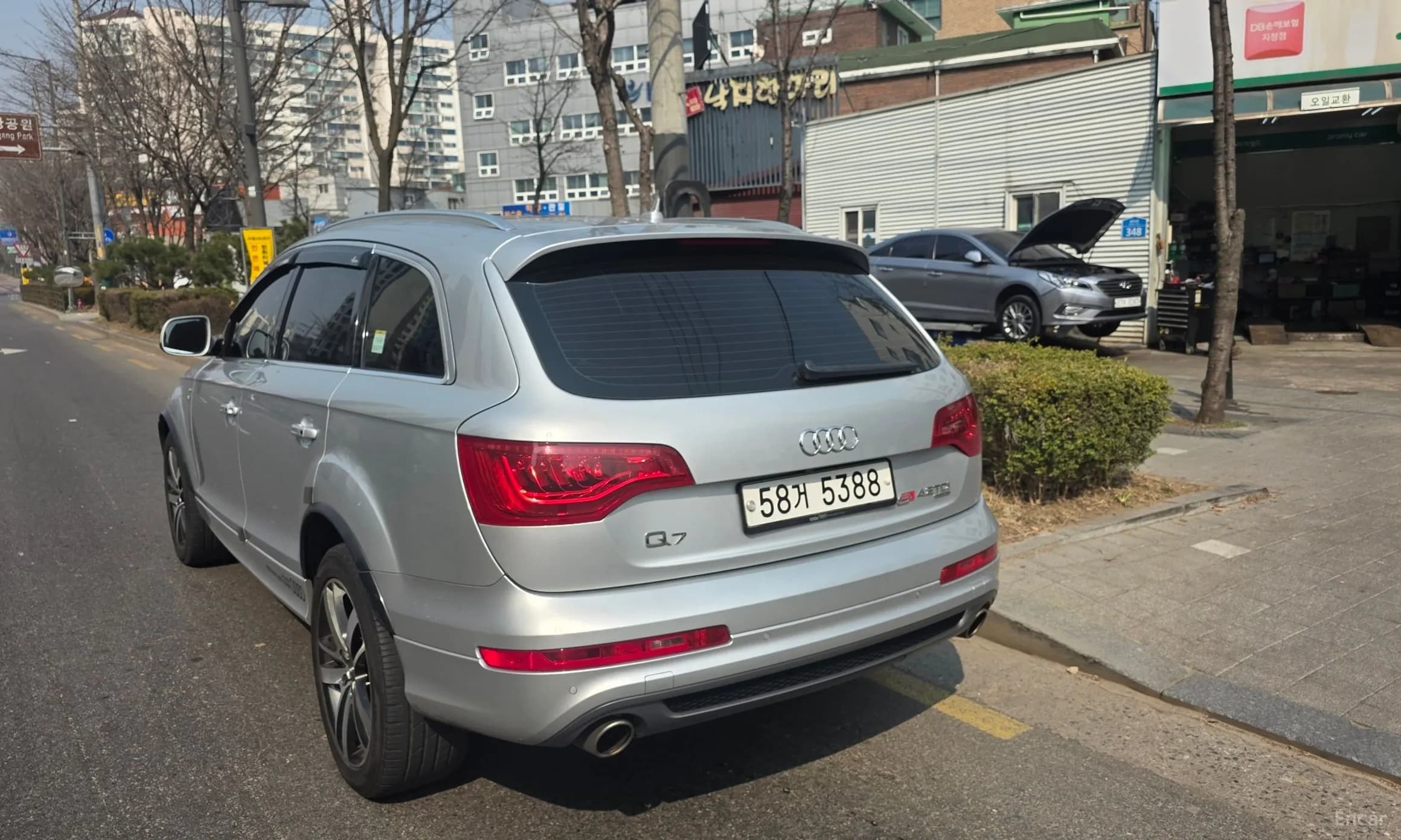 Q7