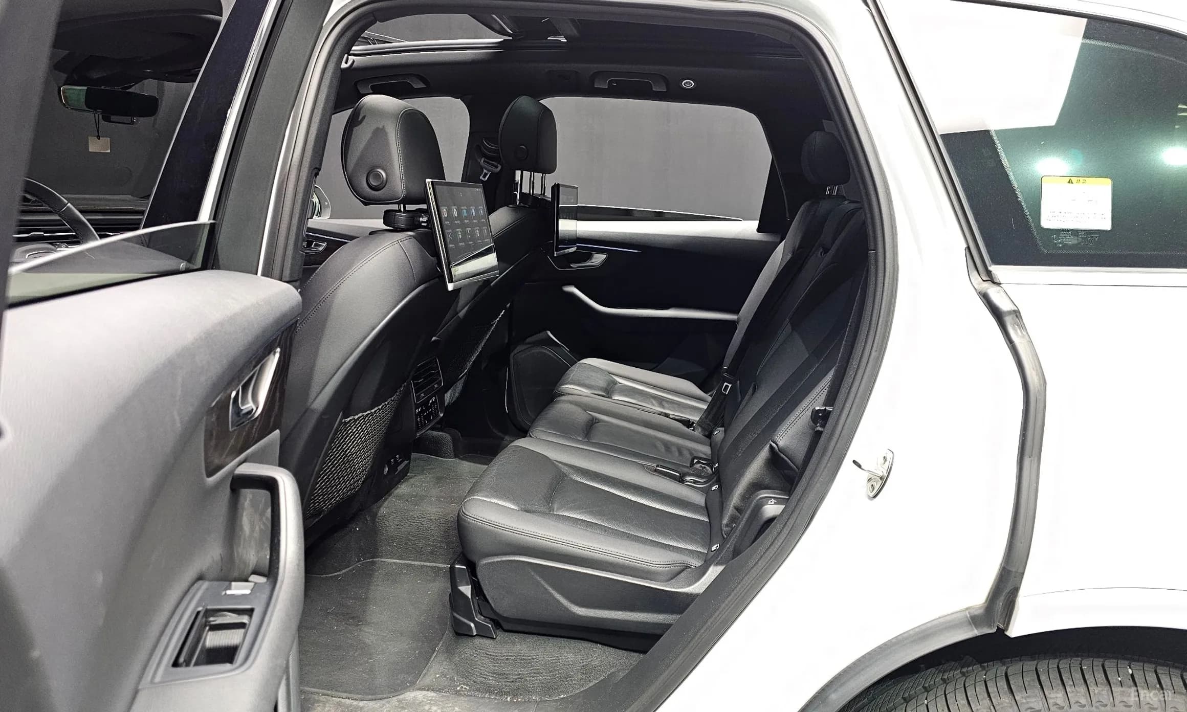 Q7 (4M)