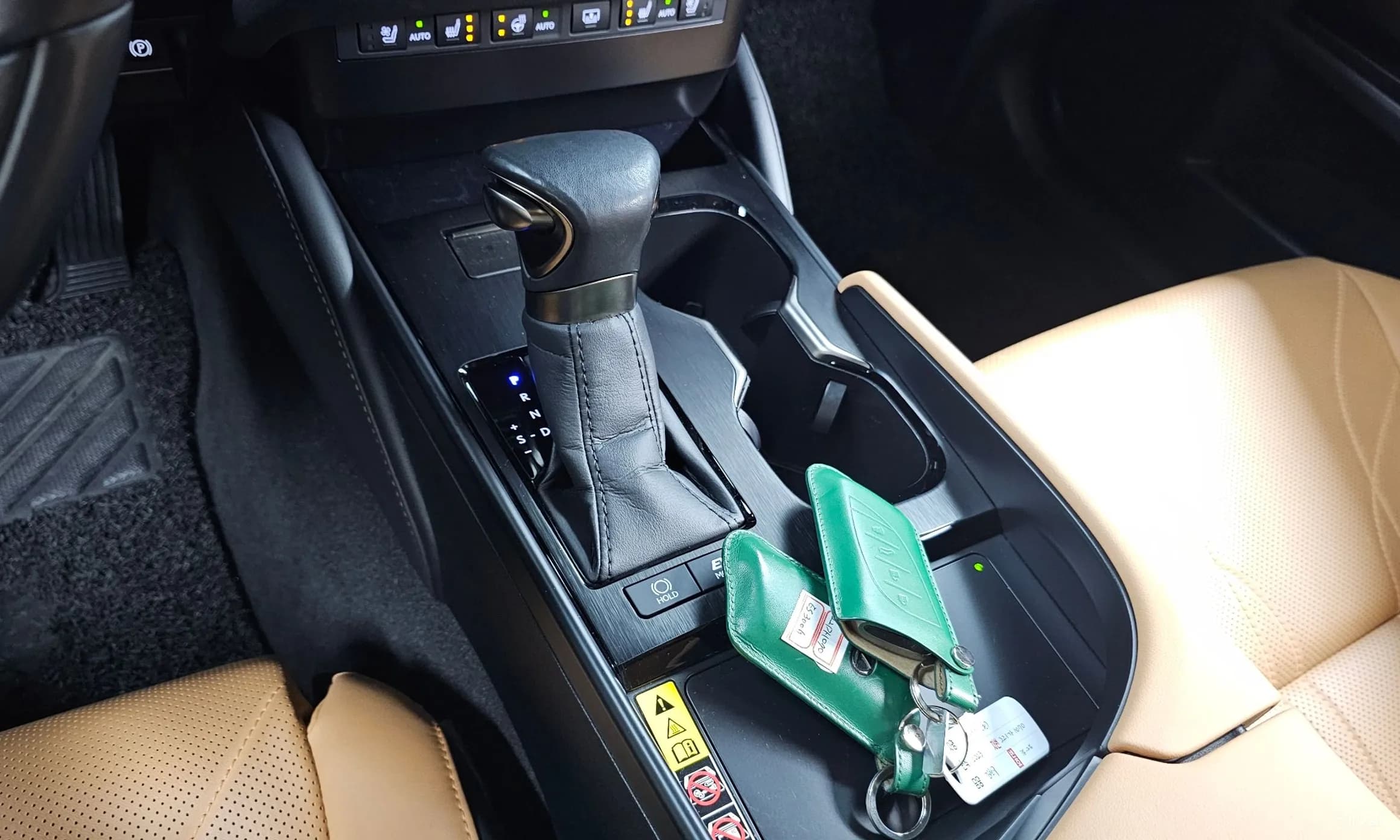 ES300h 7th Generation