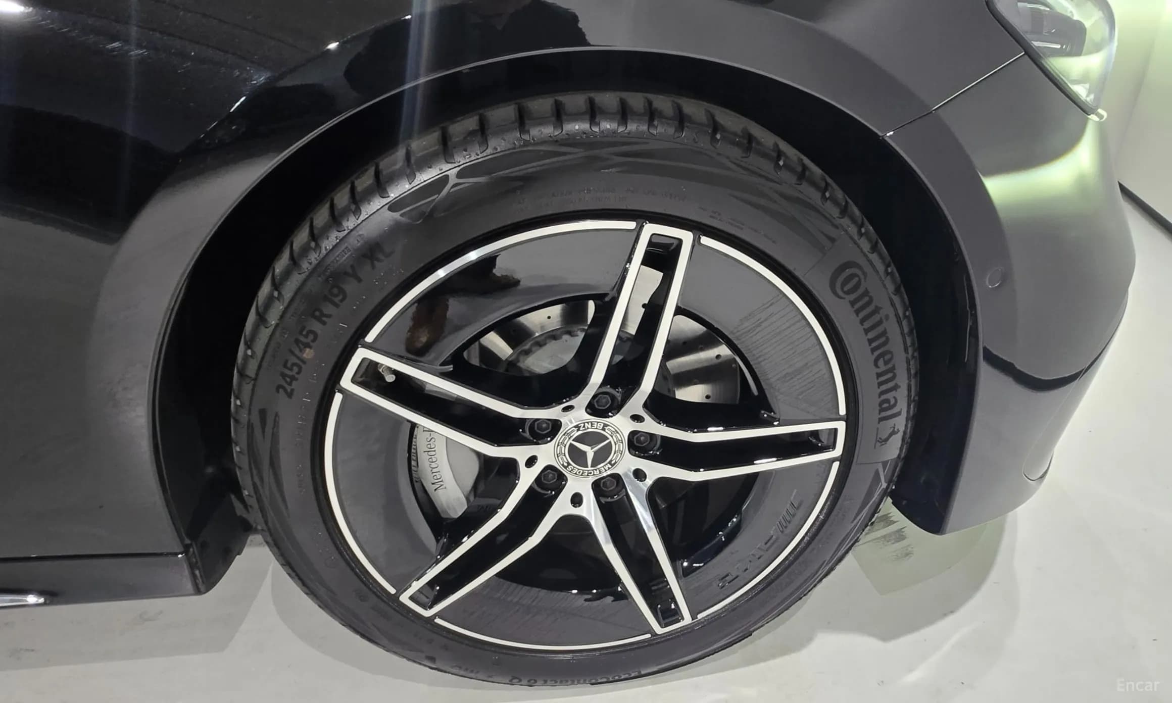 E-Class W214