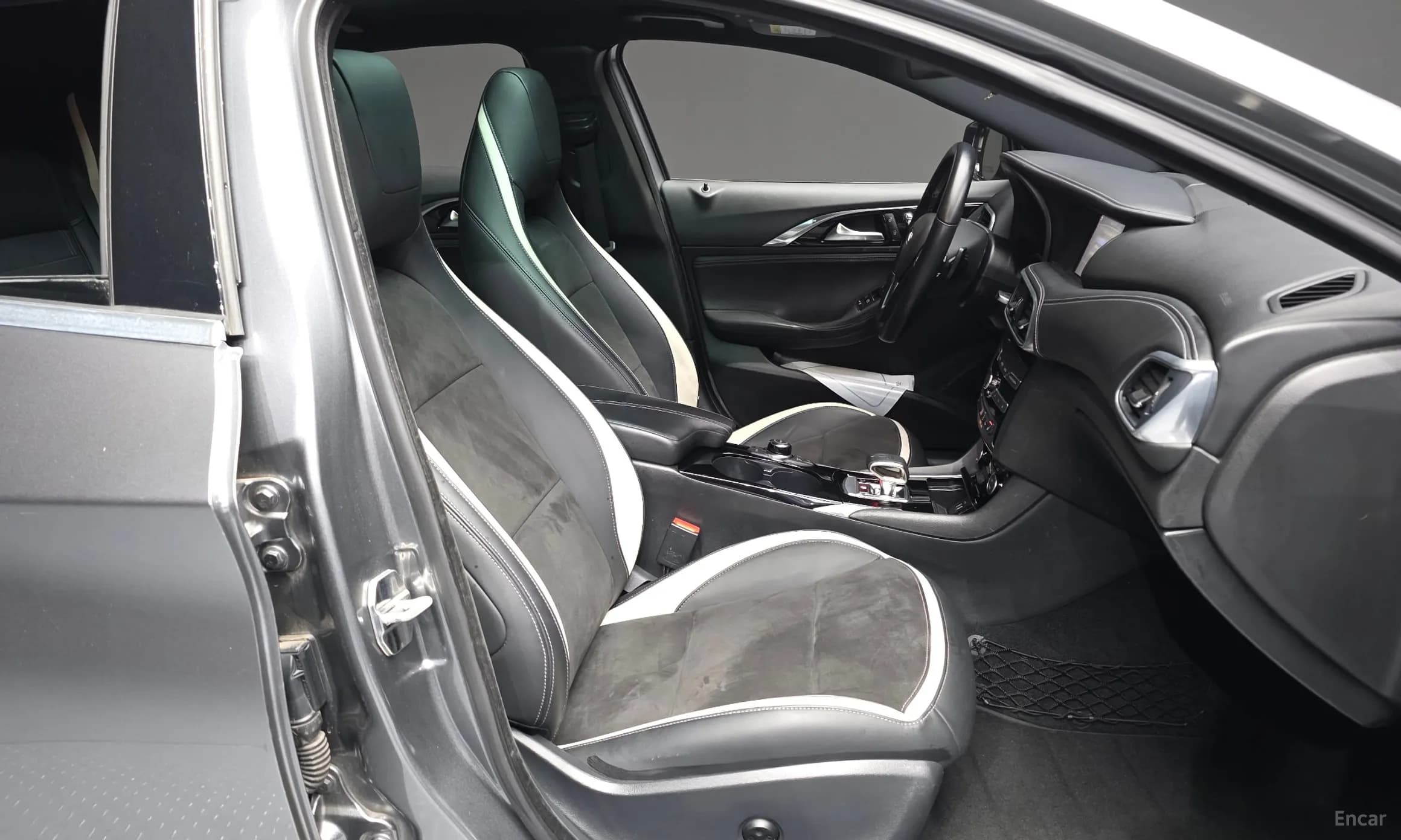 Q30