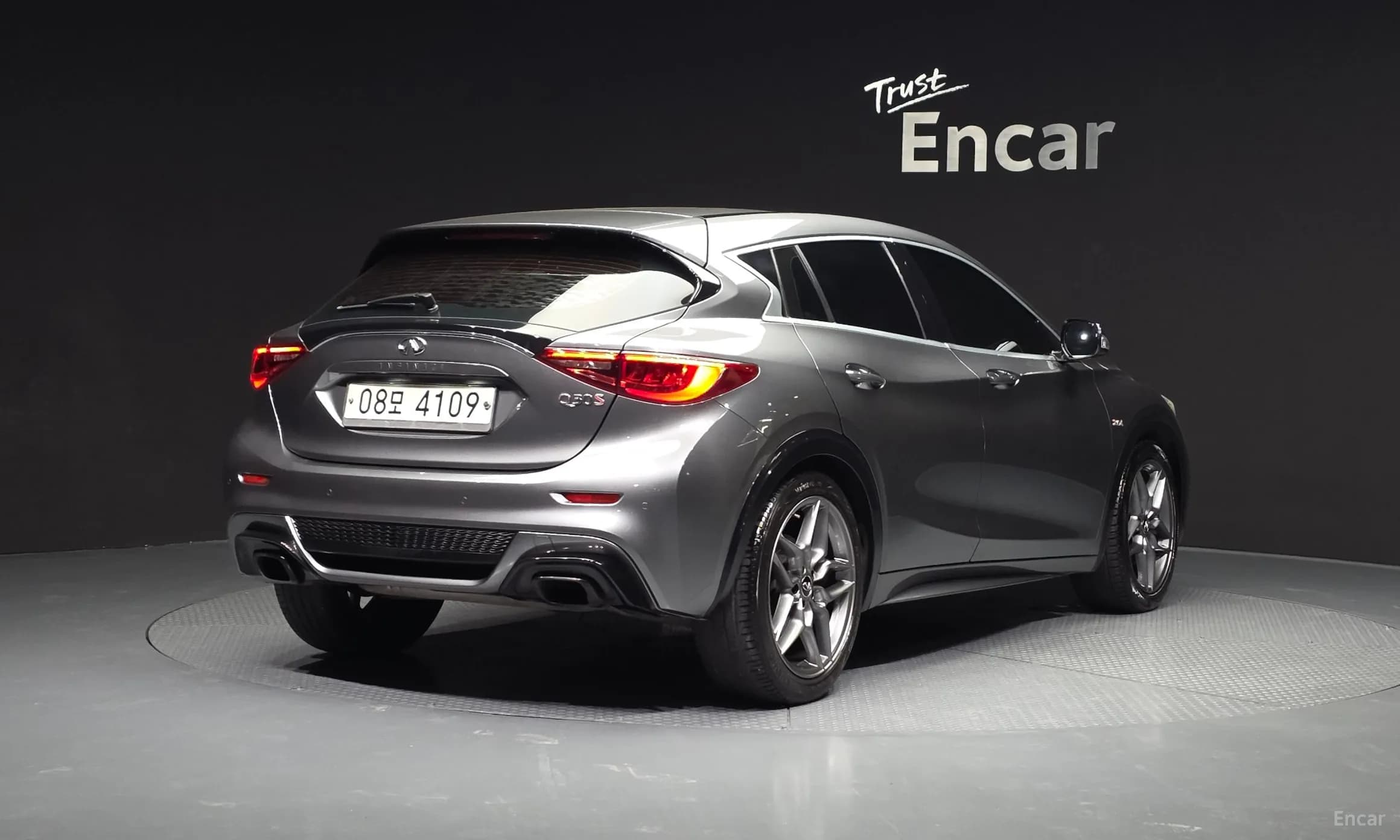 Q30