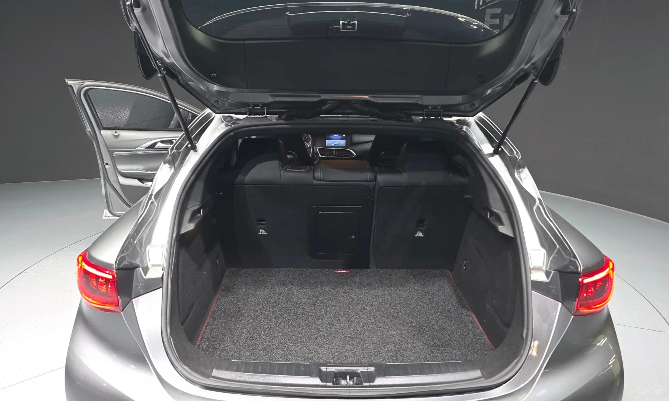 Q30