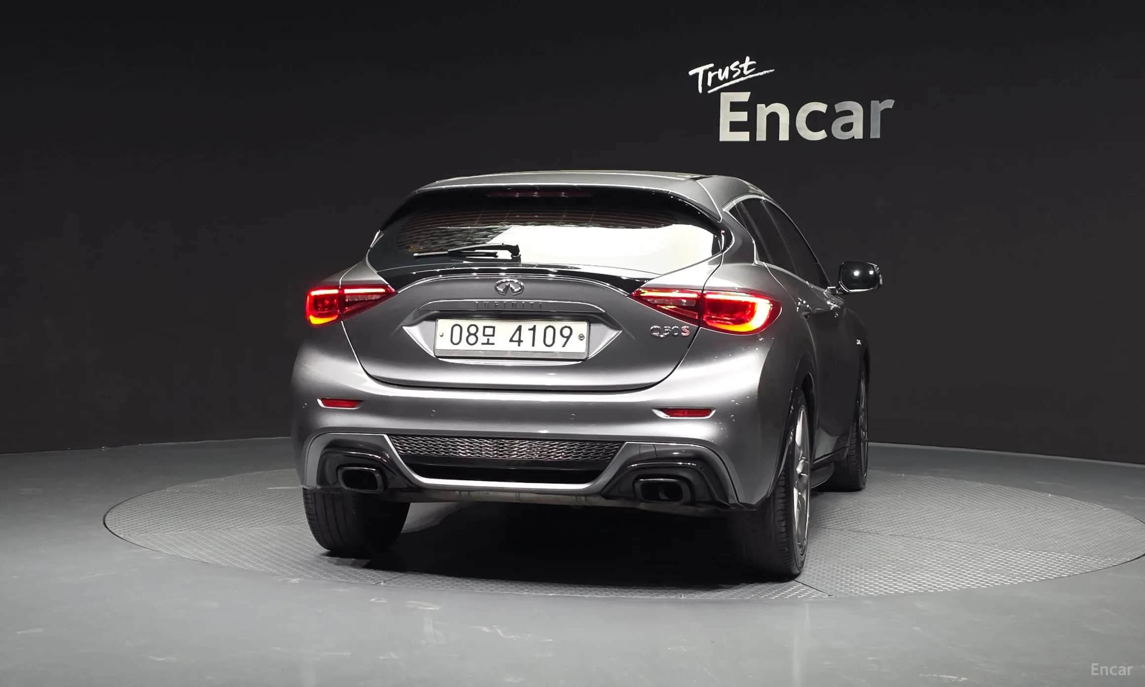 Q30