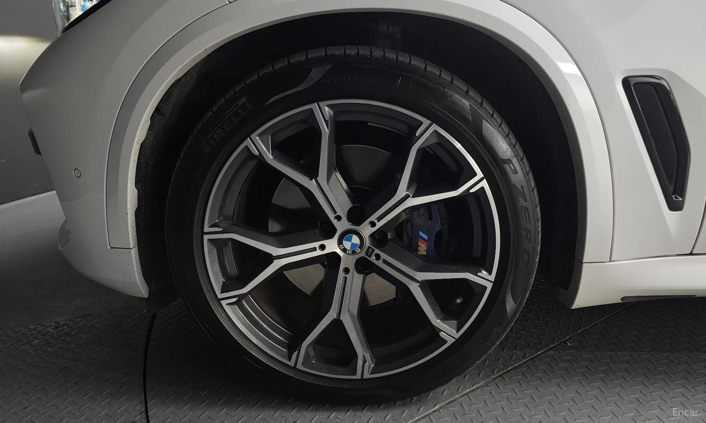 X5 (G05)