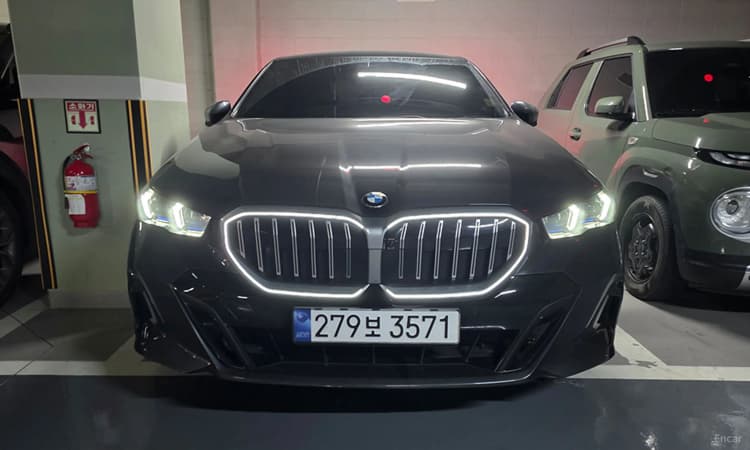 5 Series (G60)