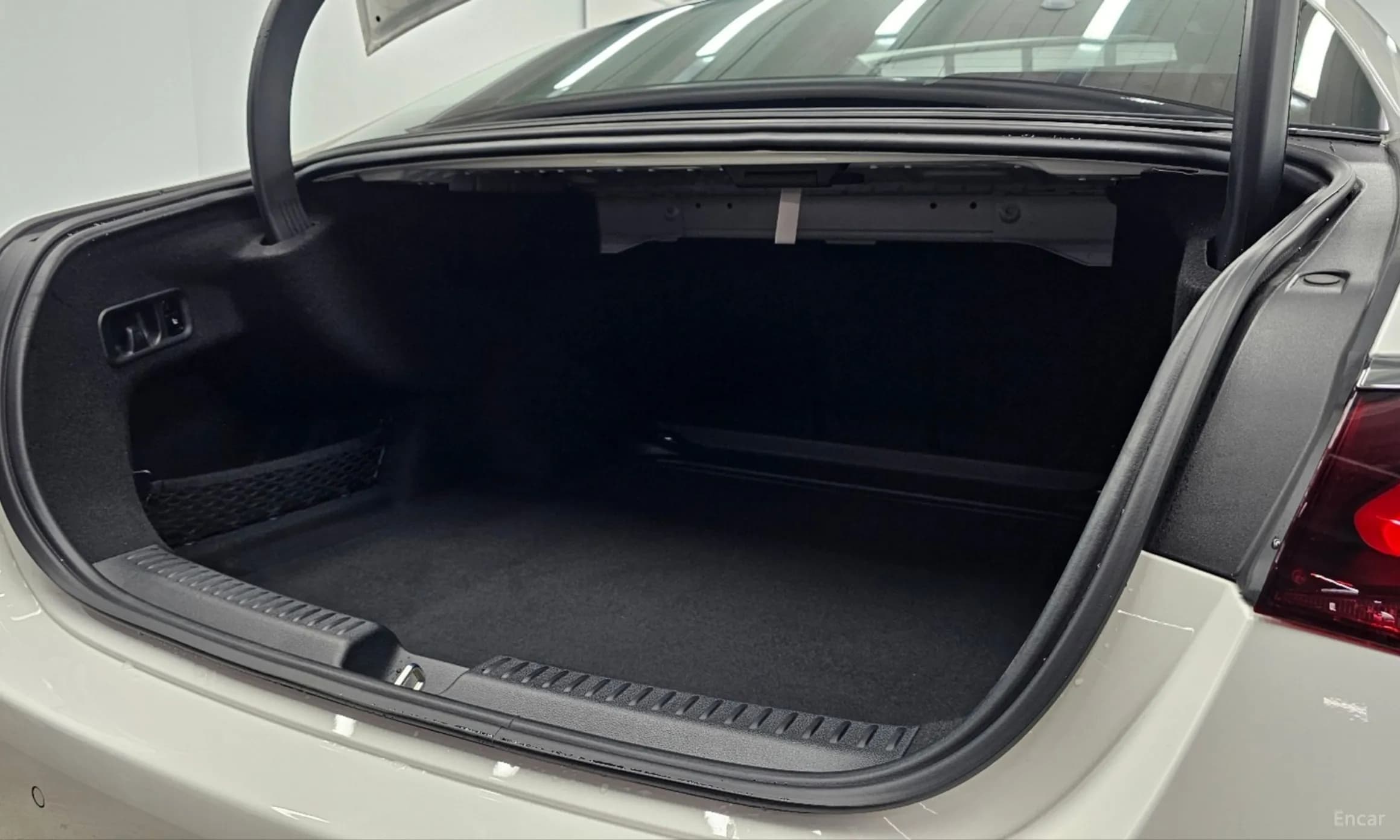 E-Class W214
