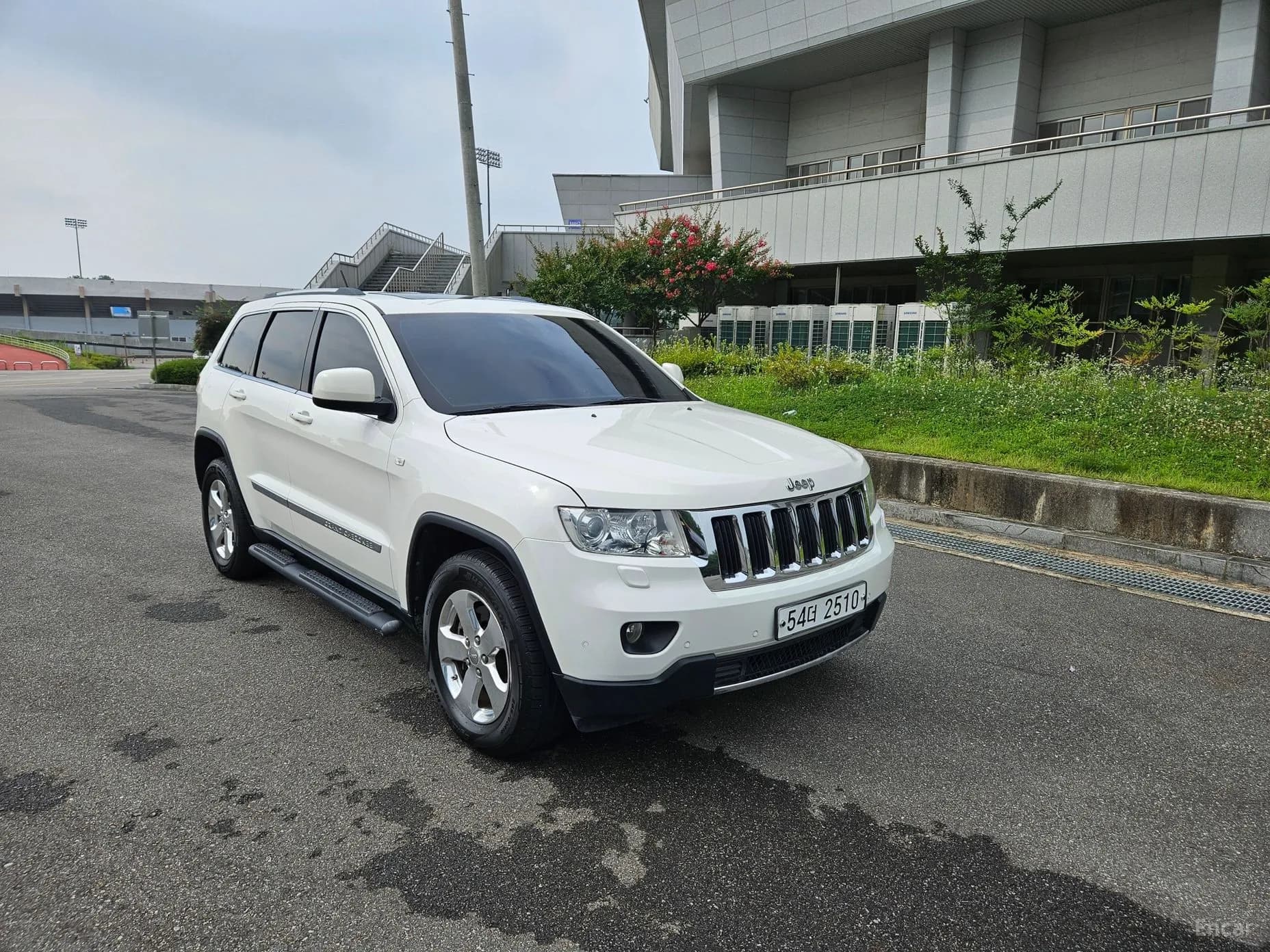 Grand Cherokee