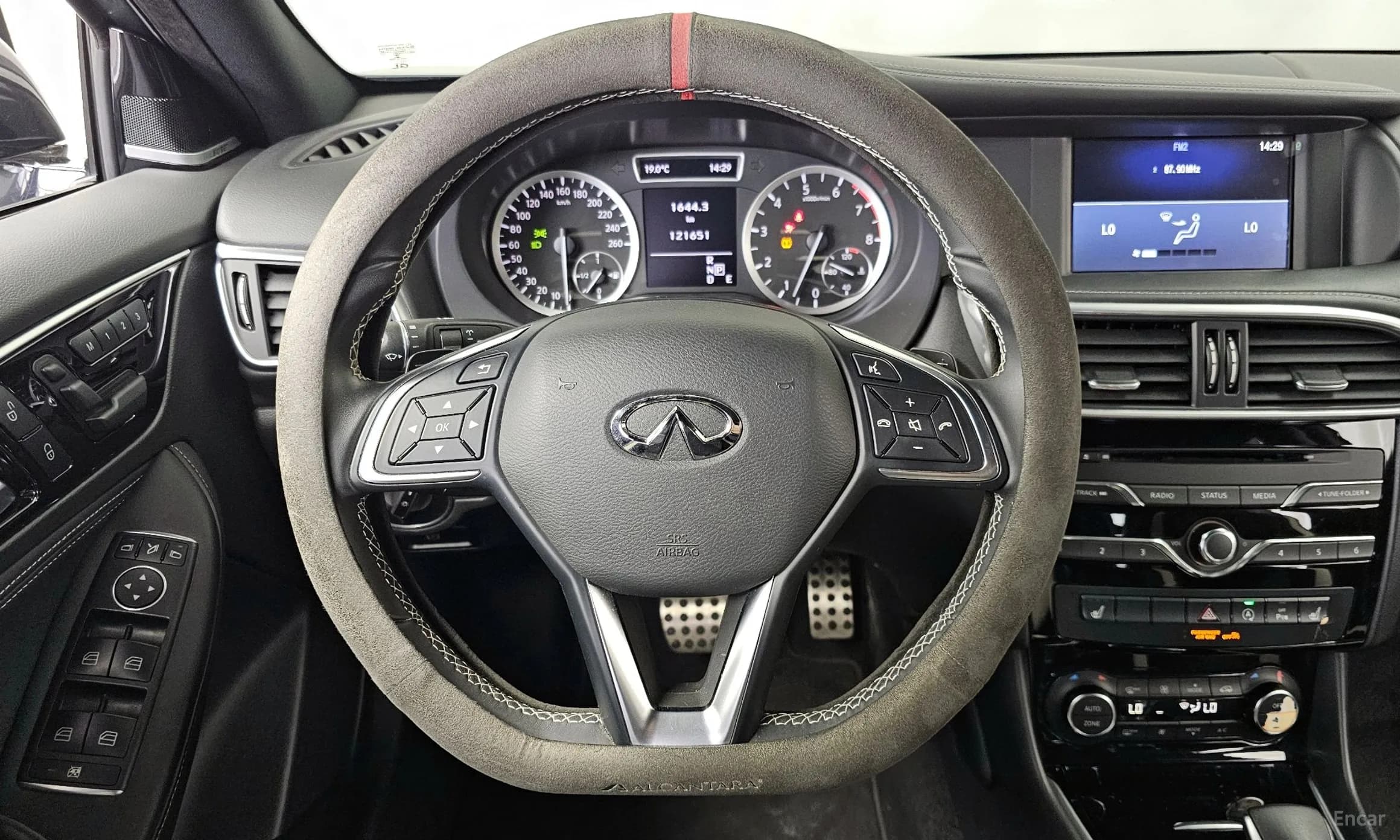 Q30