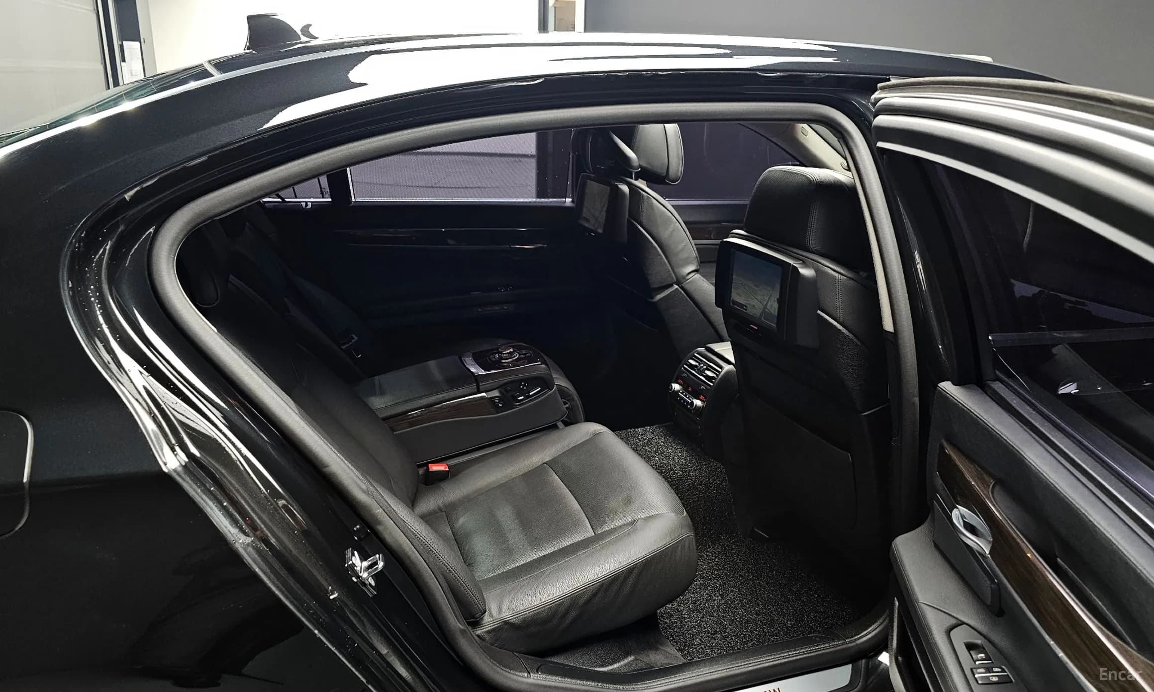 7 Series (F01)