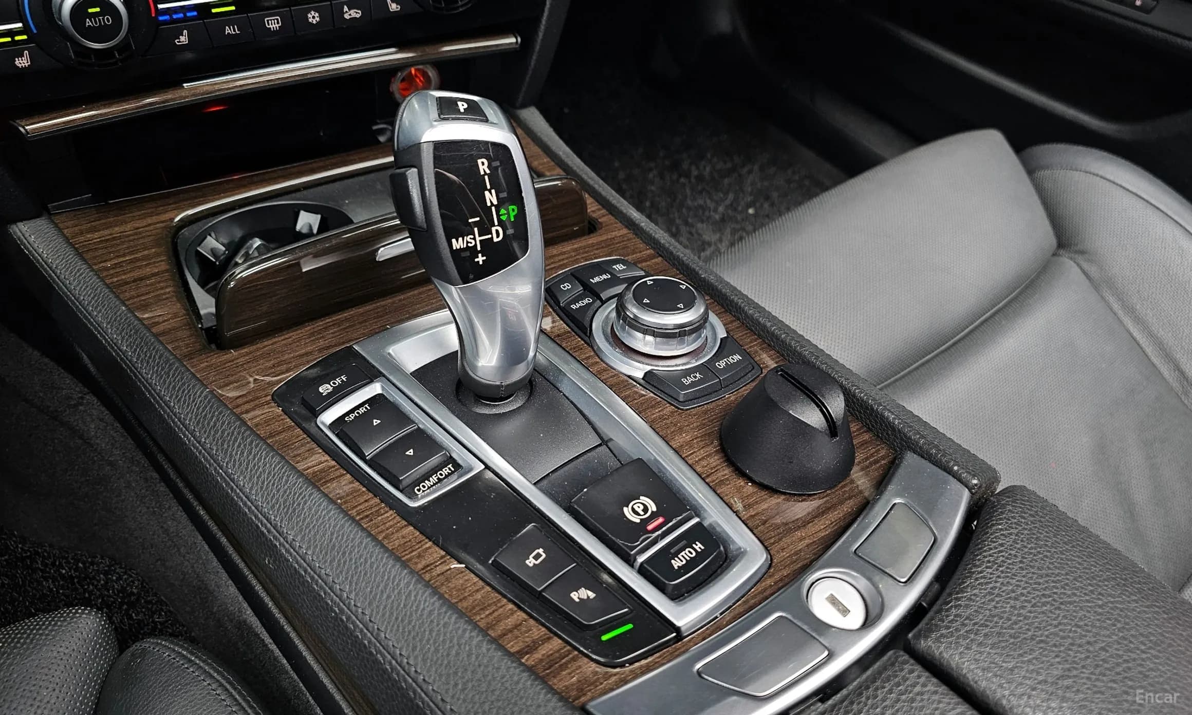 7 Series (F01)