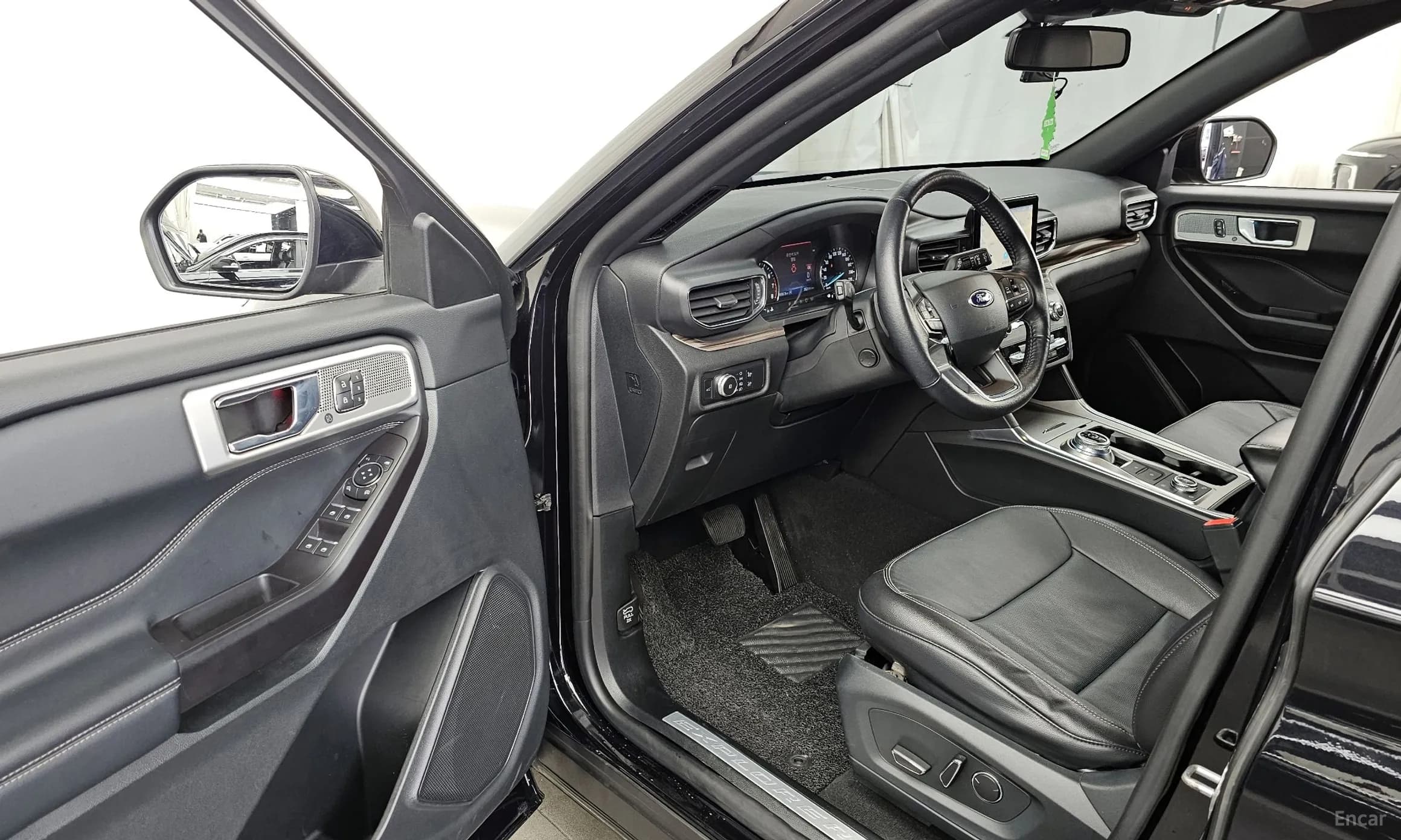 Explorer 6th Generation