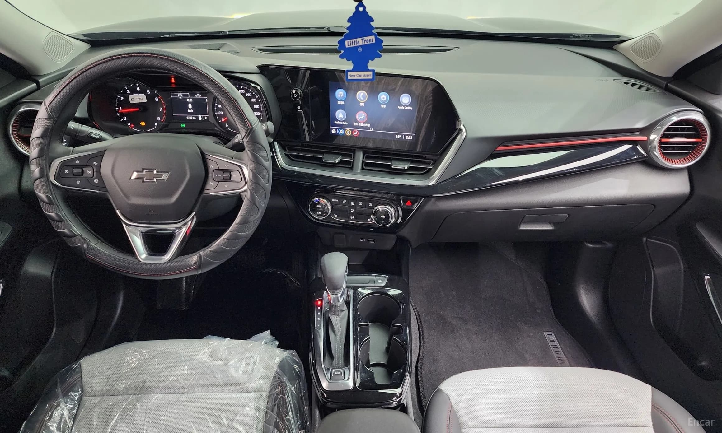 Trax Crossover