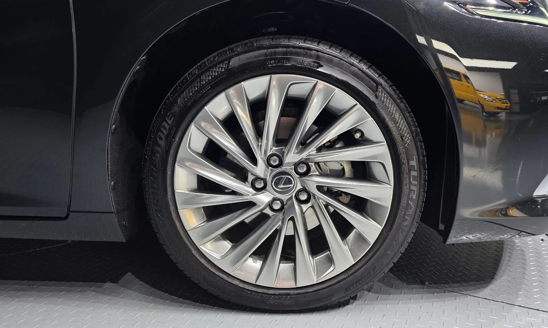 ES300h 7th Generation