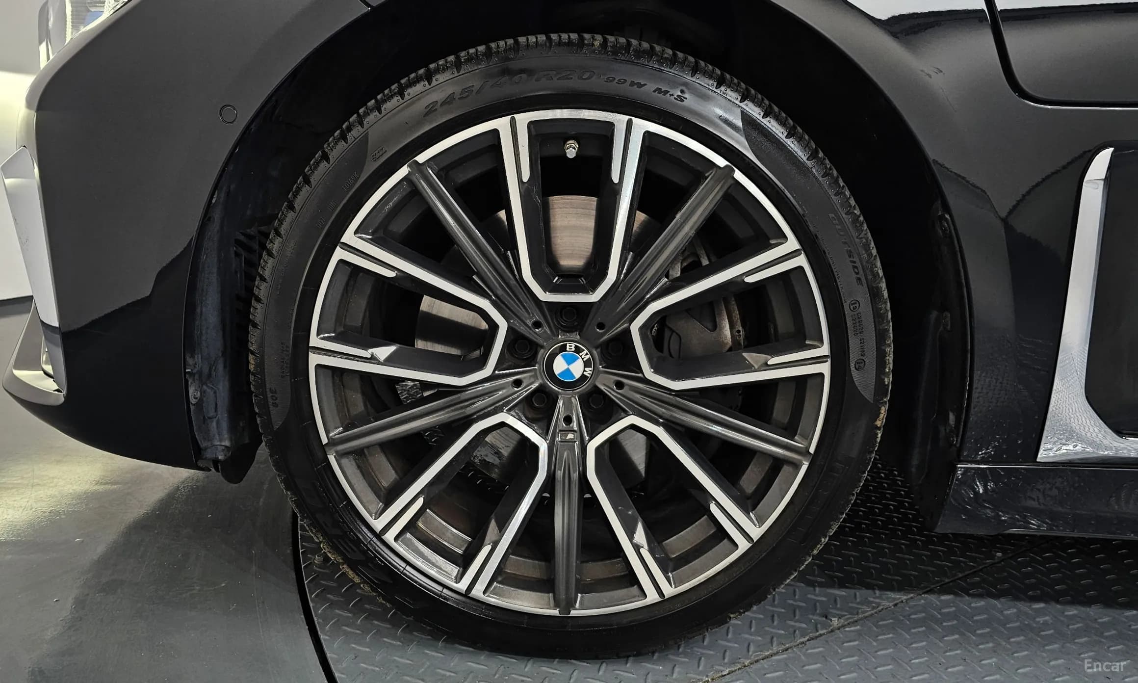 7 Series (G11)