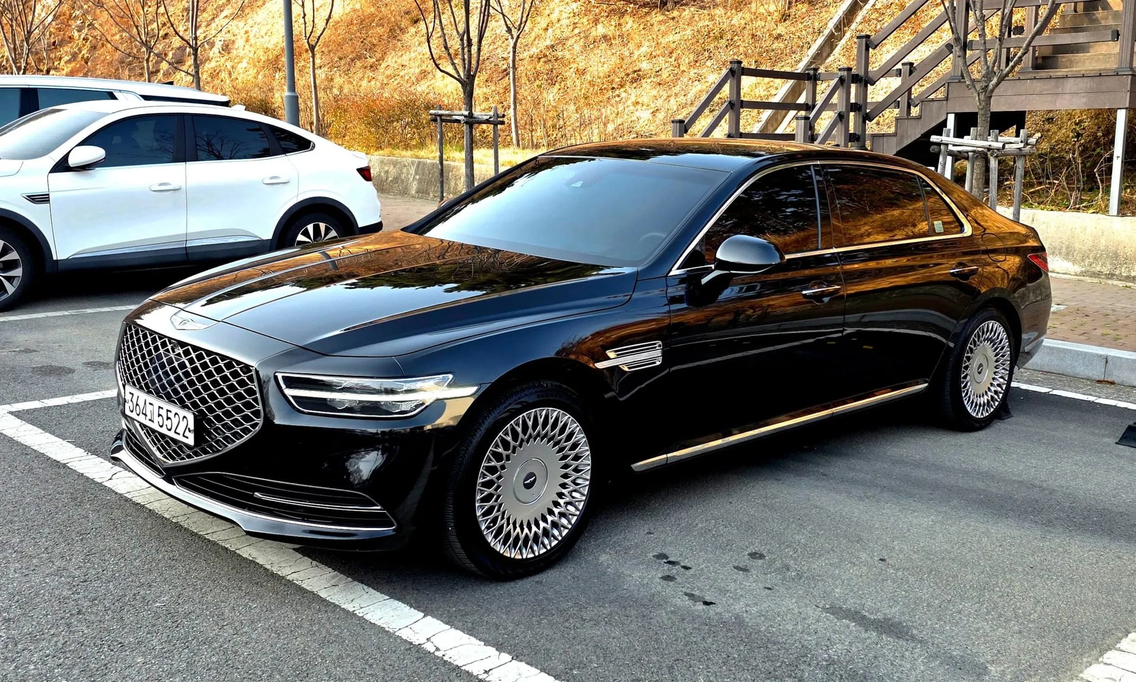 G90