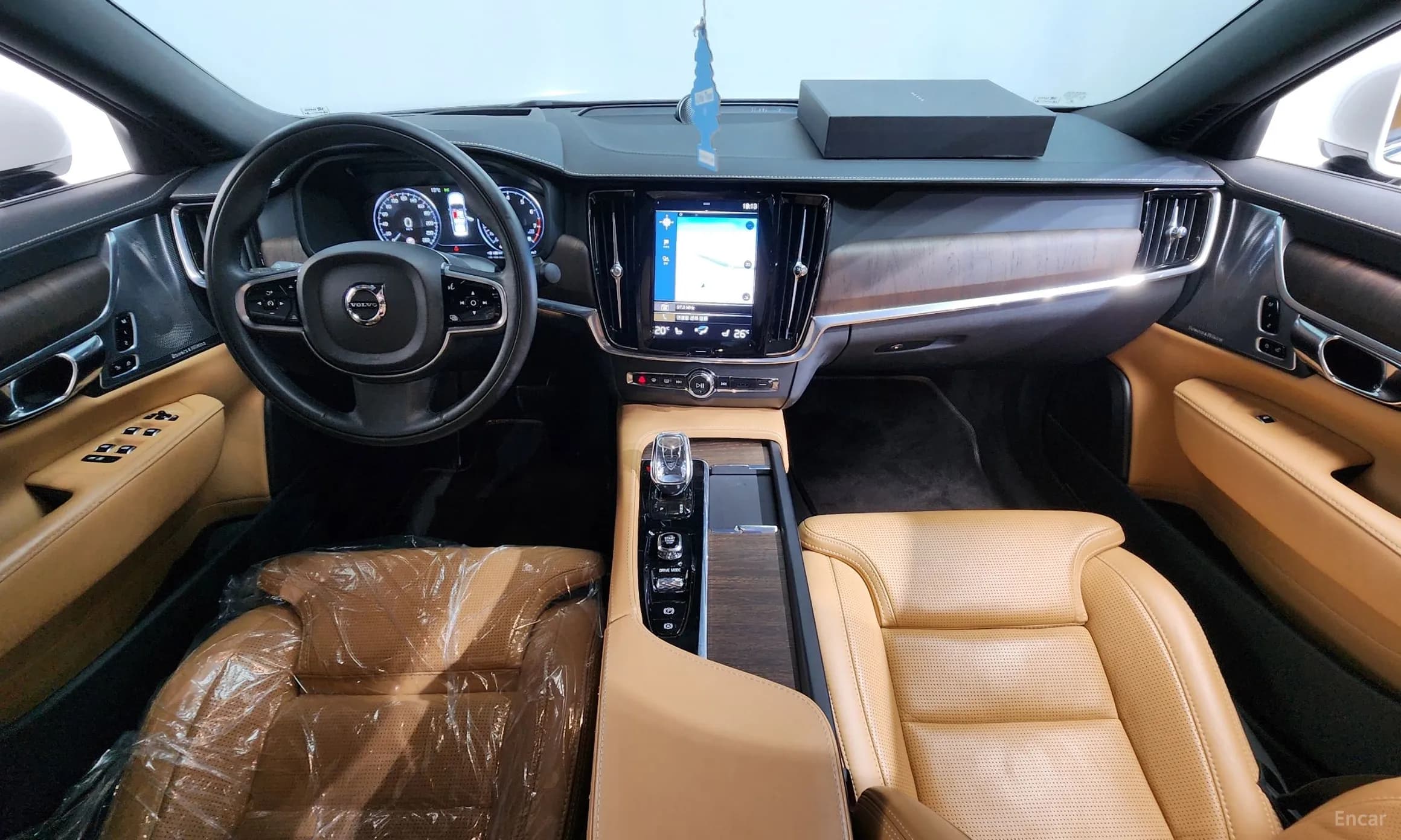 S90