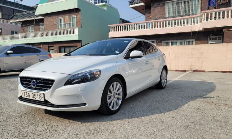 V40