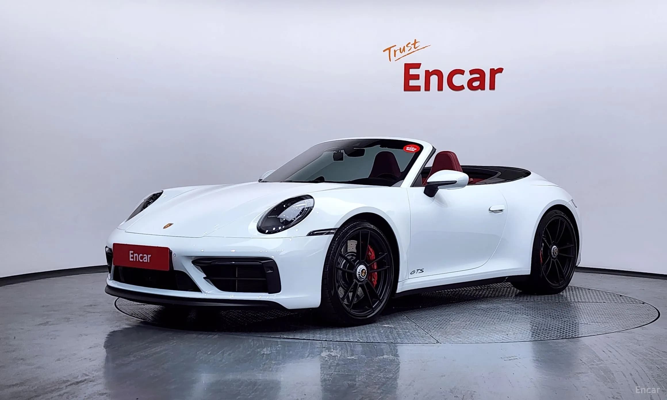 911 (992)