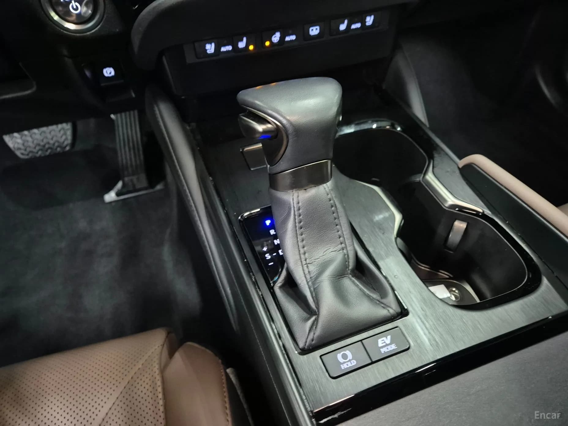 ES300h 7th Generation