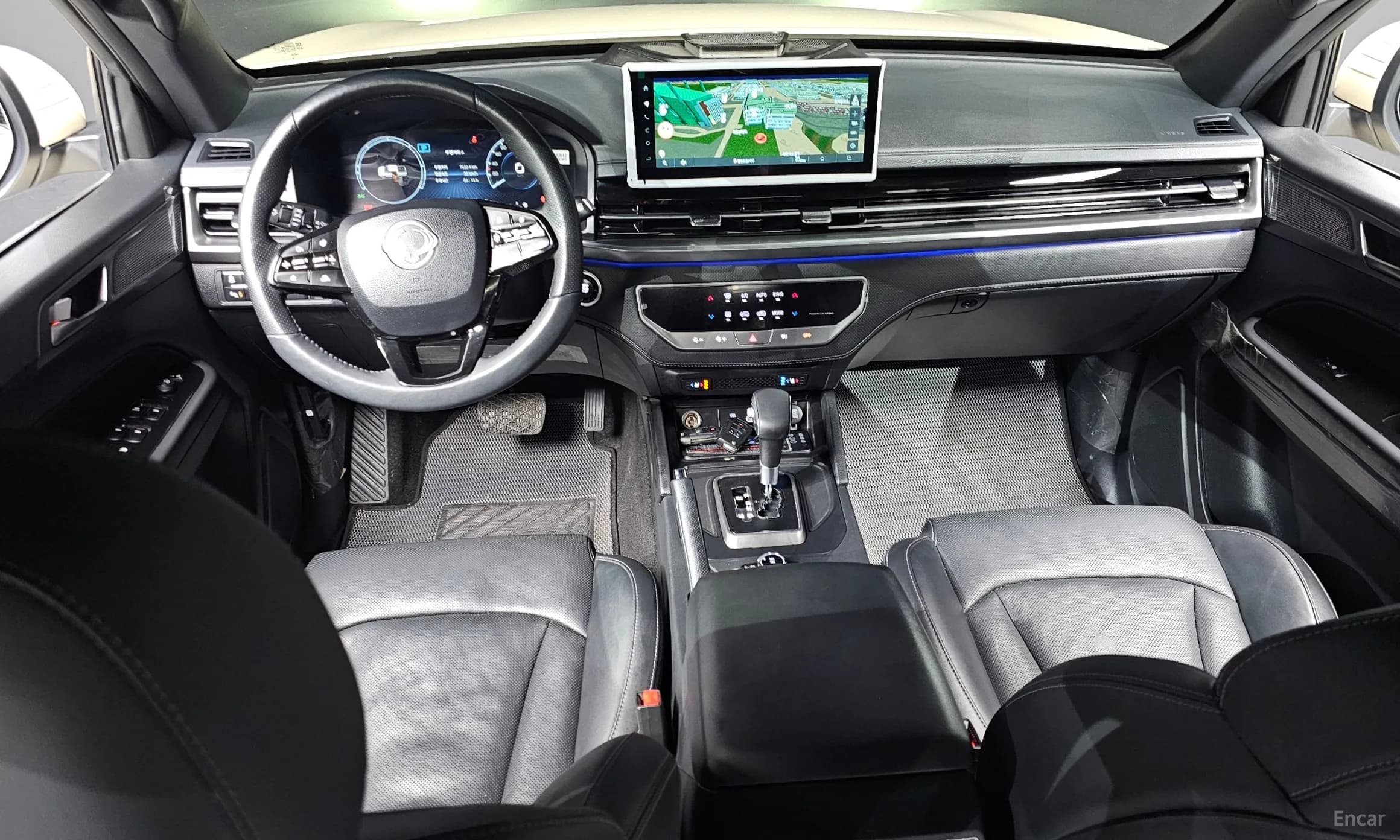 Rexton Sports Khan