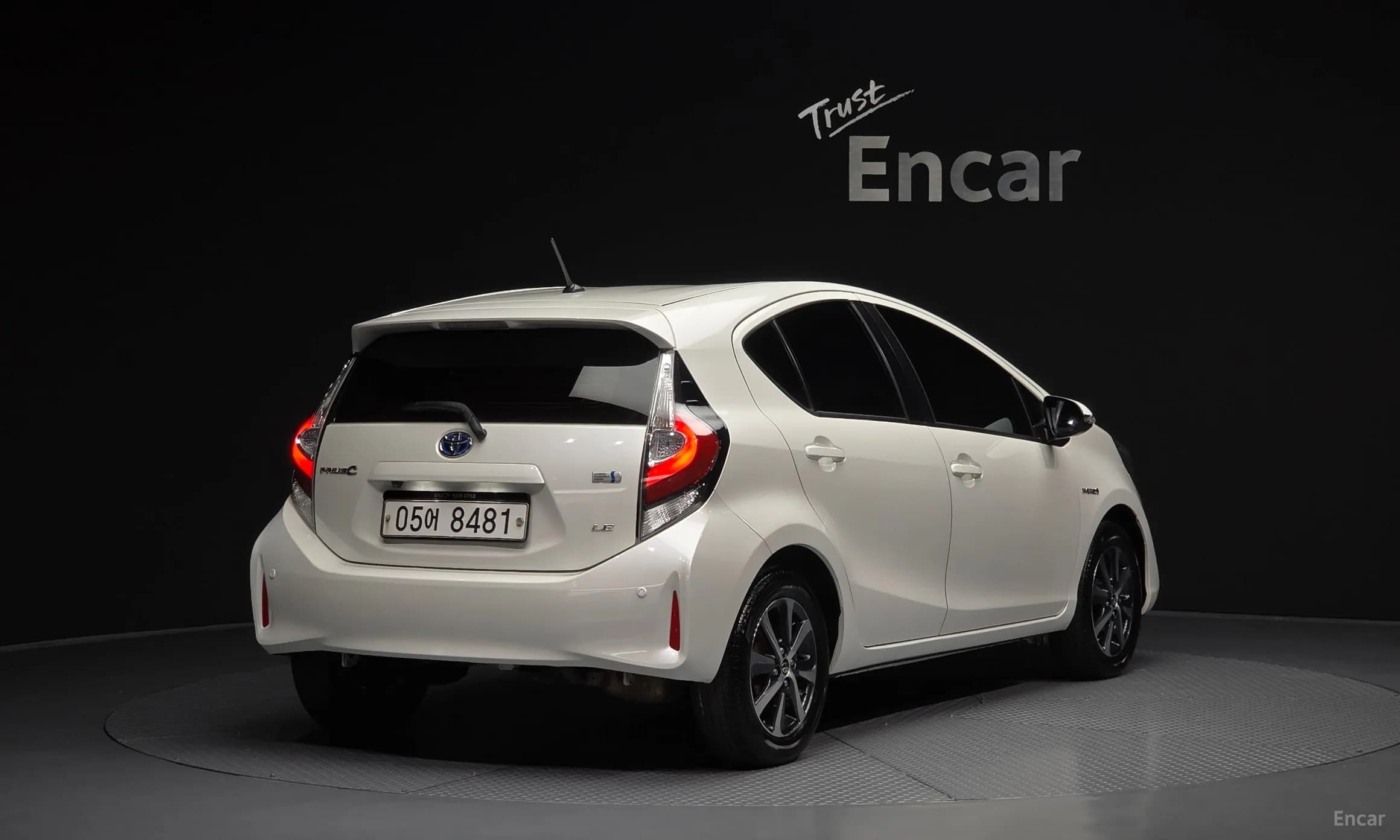 Prius C