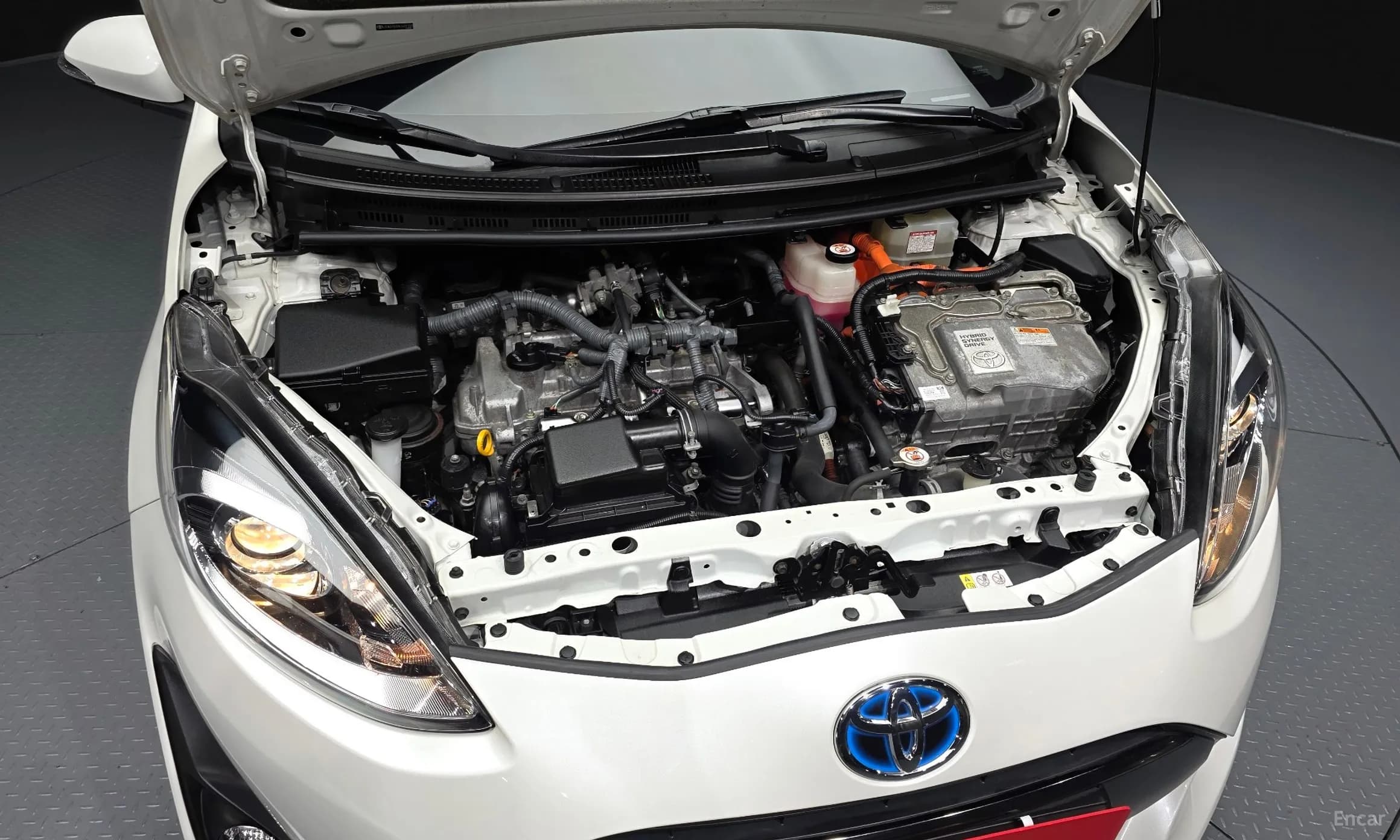 Prius C