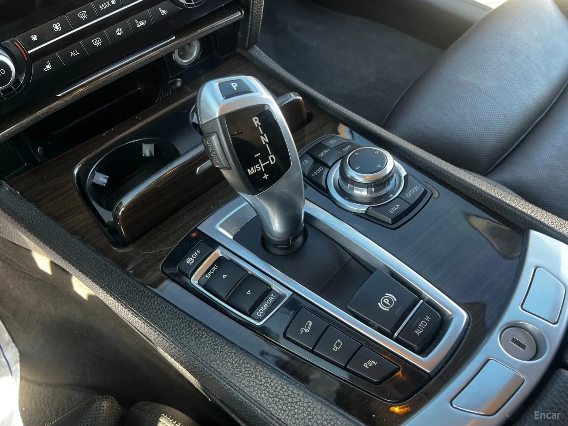 7 Series (F01)