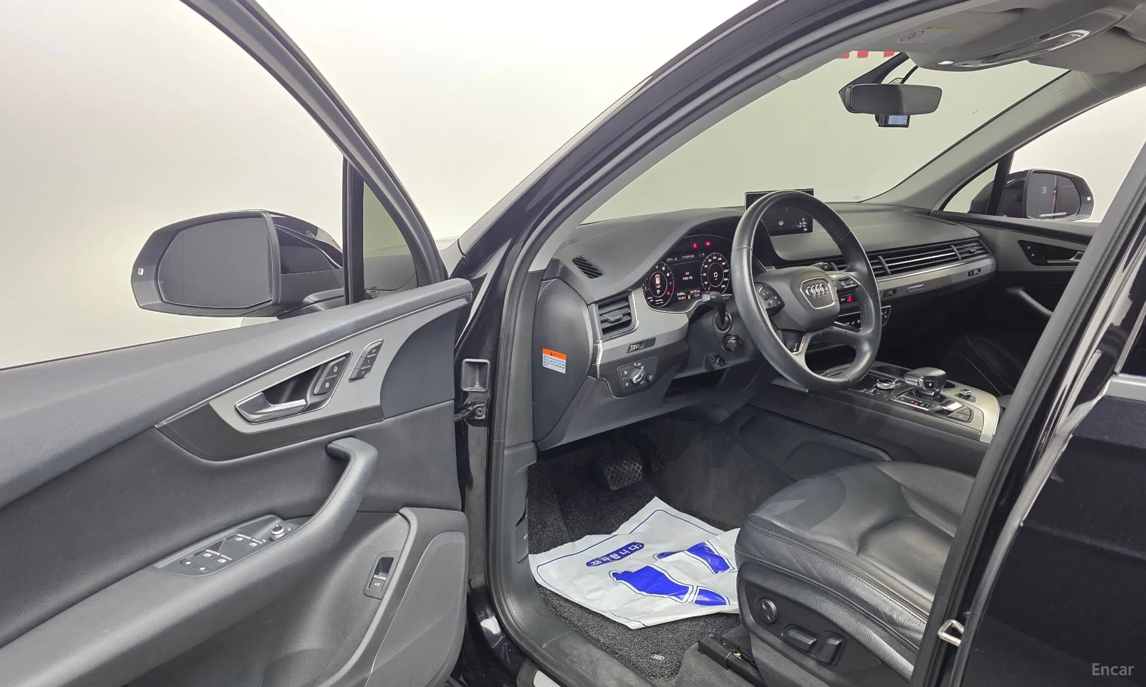 Q7 (4M)