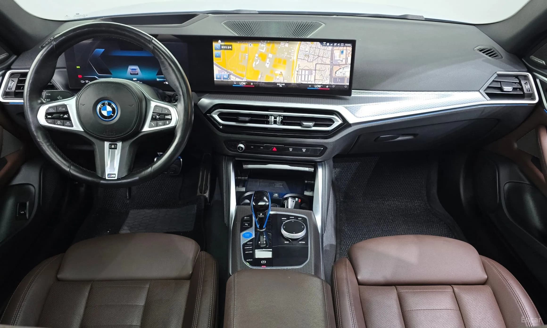 i4