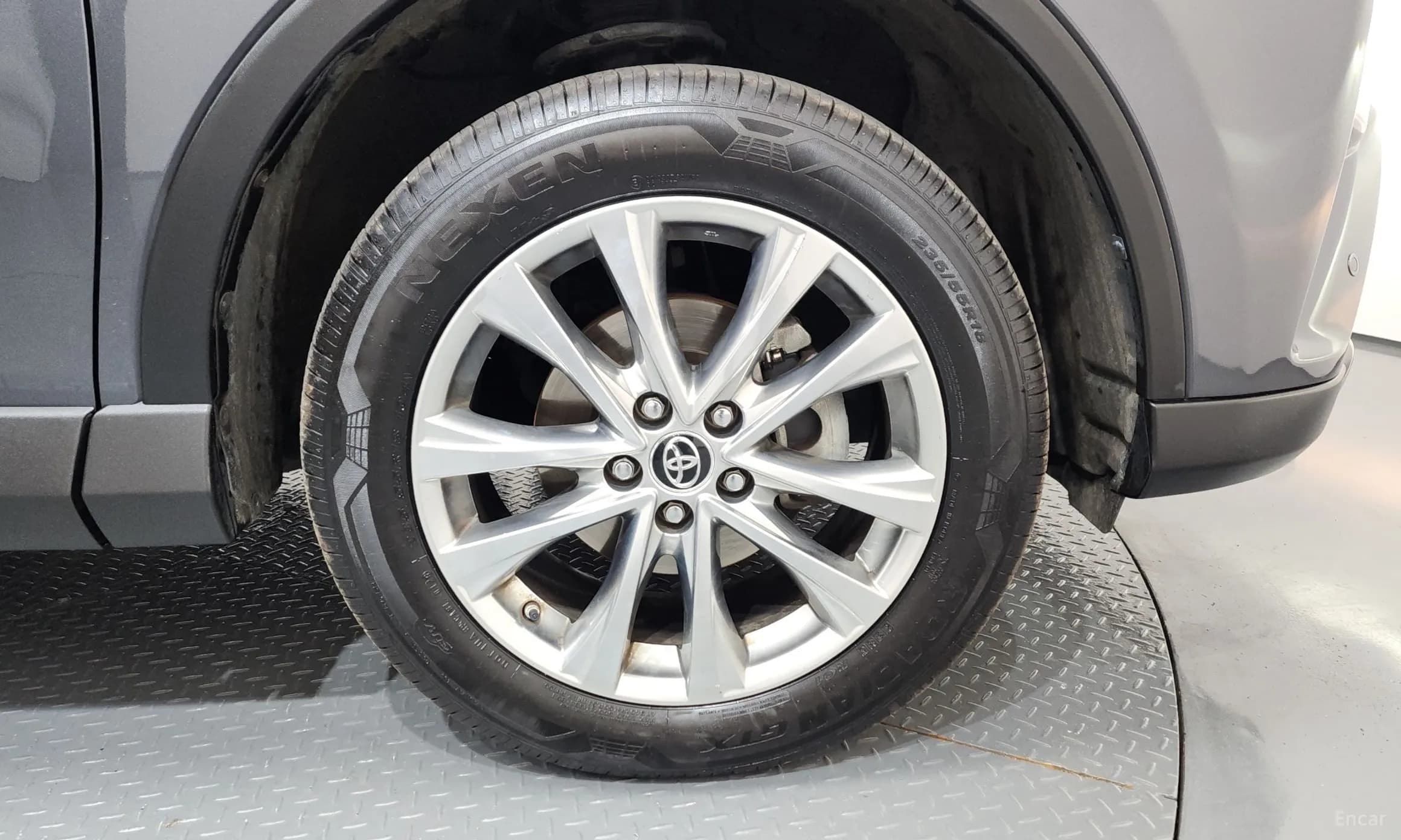 RAV4