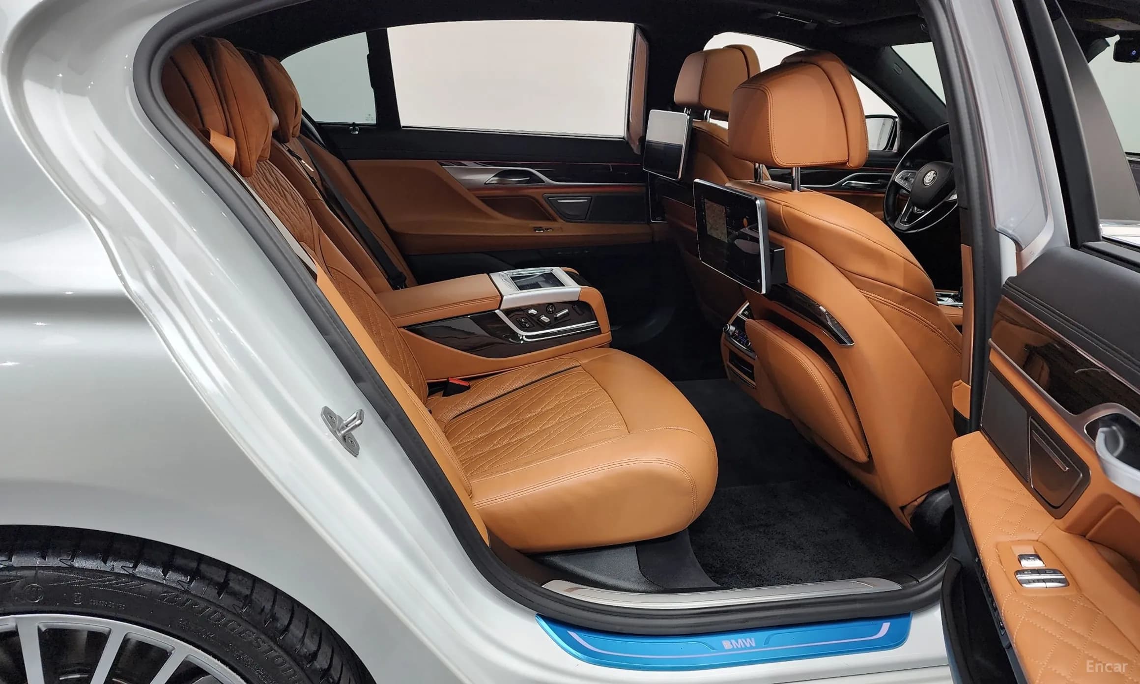 7 Series (G11)