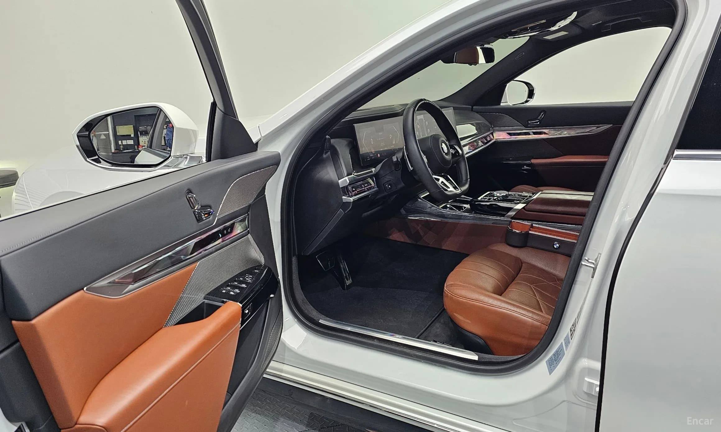 7 Series (G70)