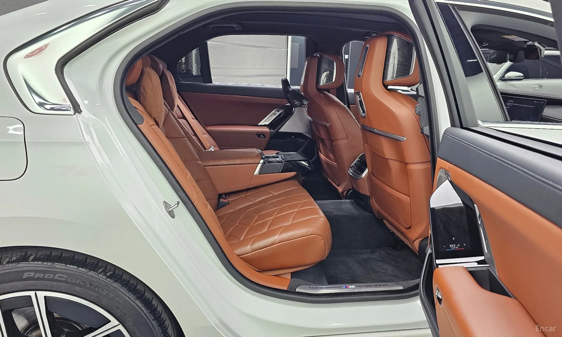 7 Series (G70)
