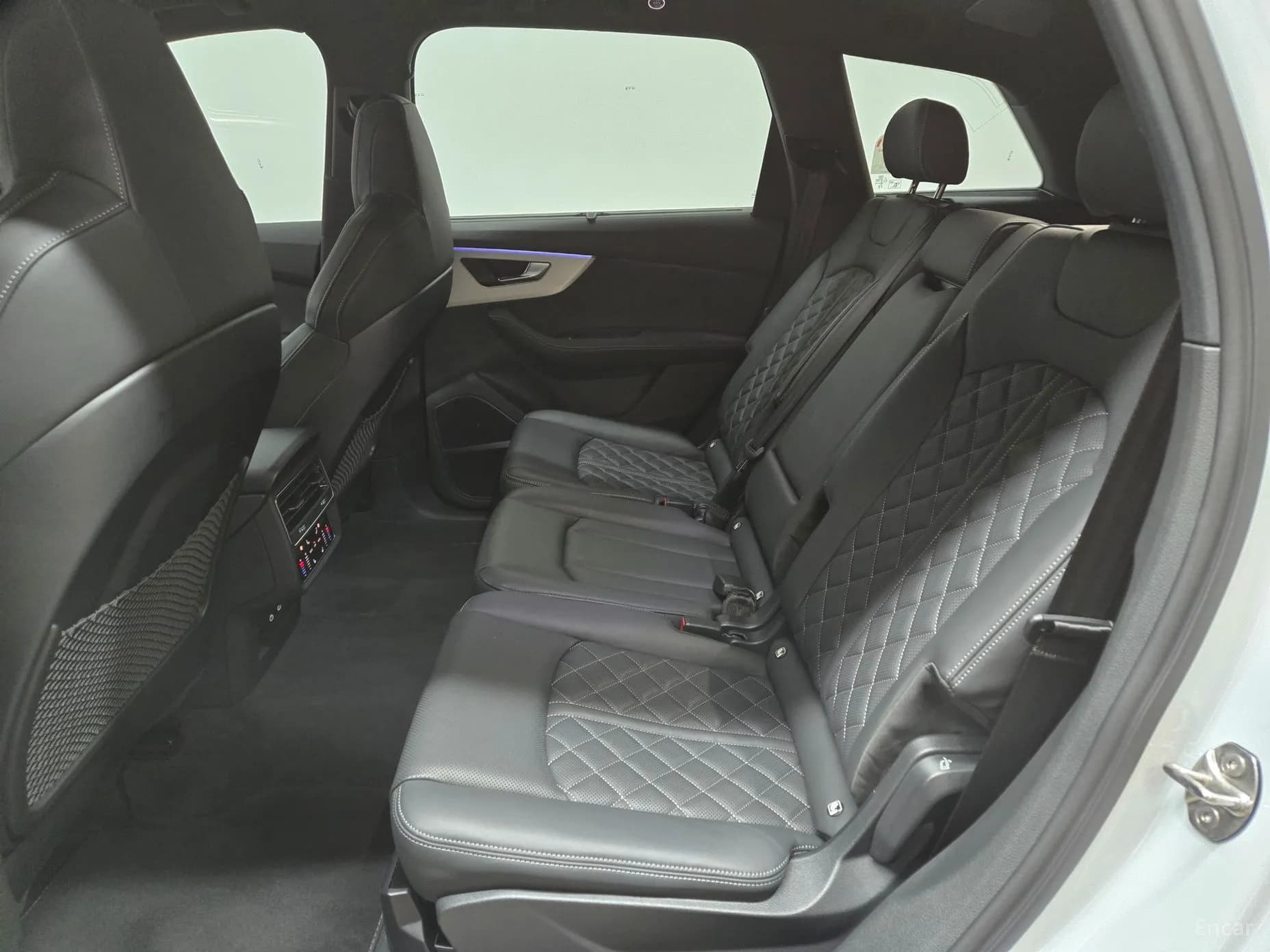 Q7 (4M)