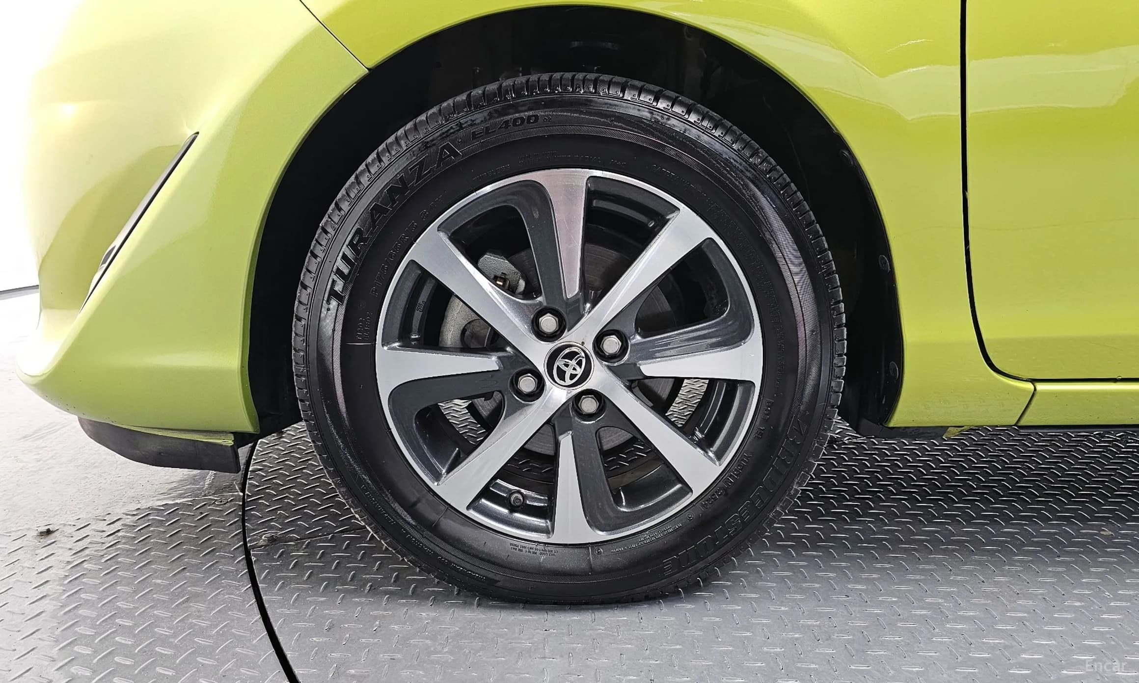 Prius C